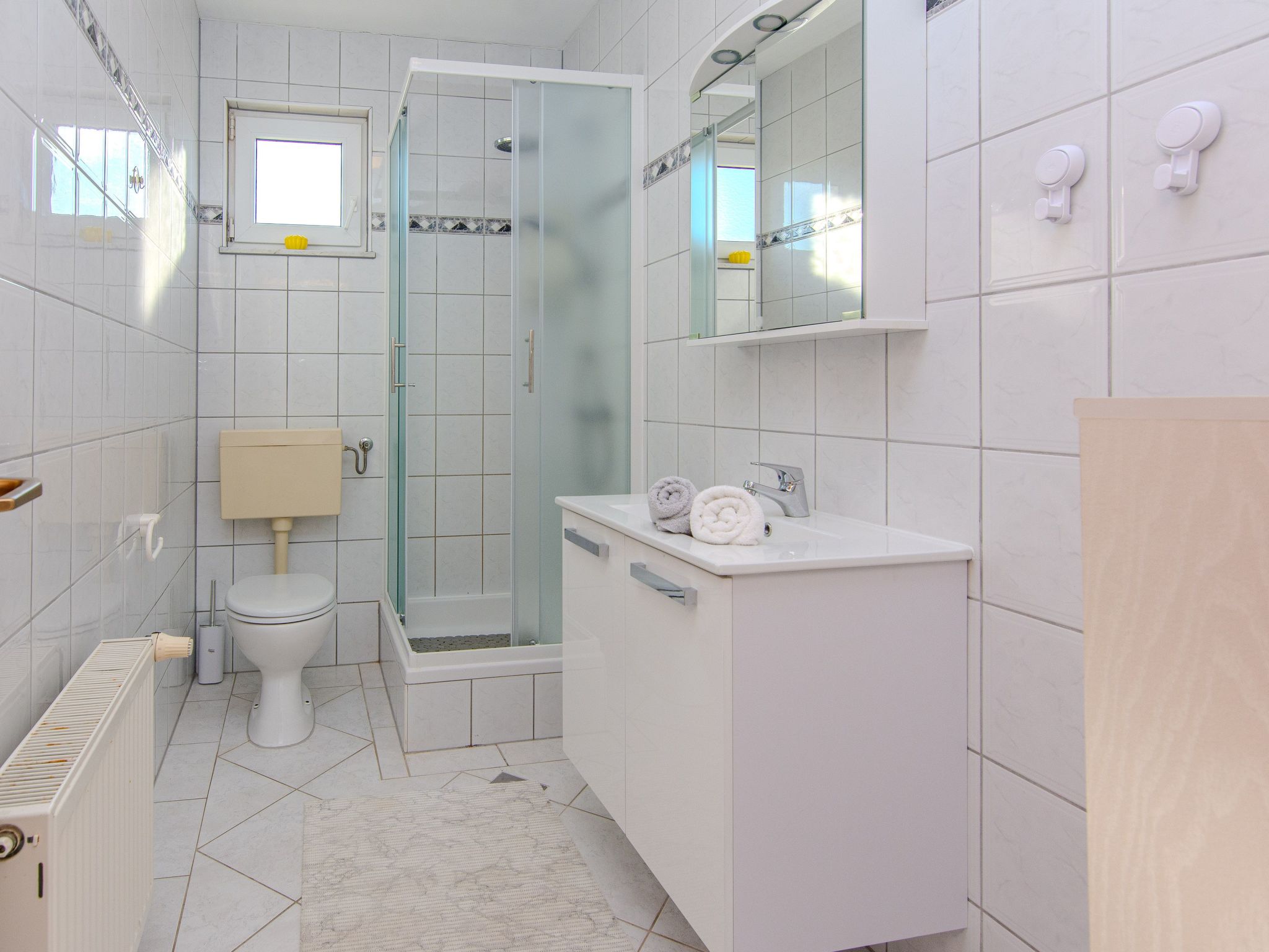 Apartment Markovic 4-Image-tags.info