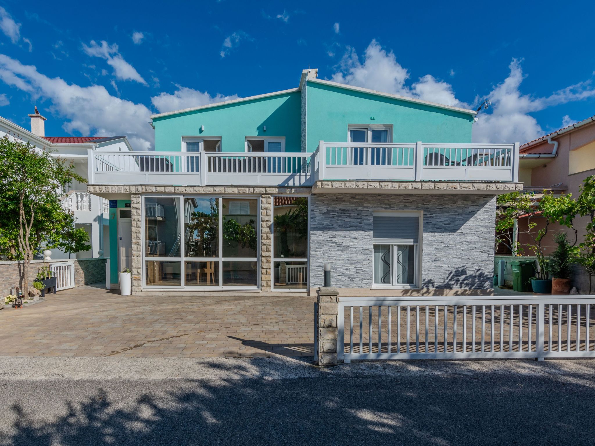 Apartment Jozef 2-Image-tags.info