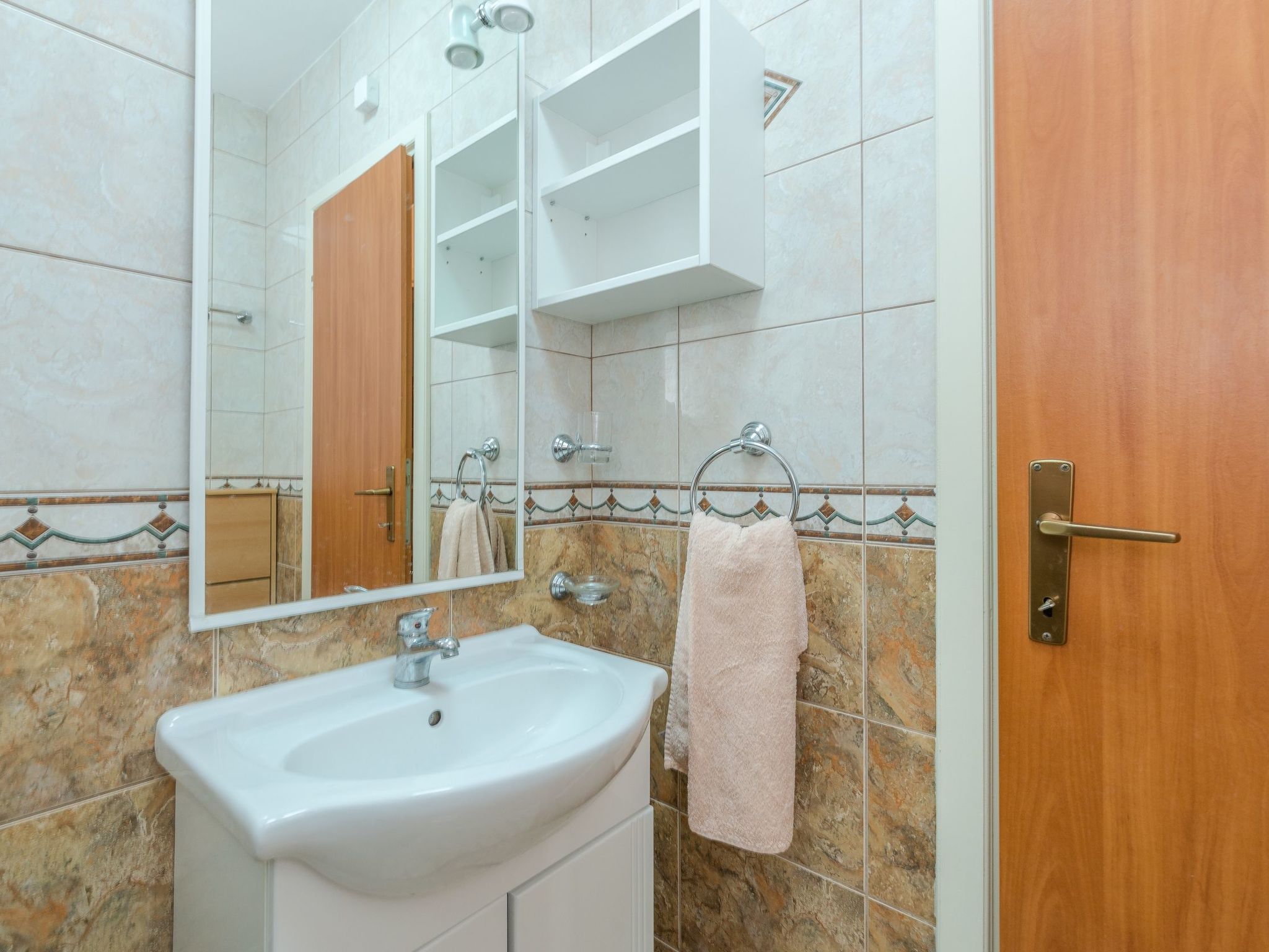 Apartment Partelj 4-Image-tags.info