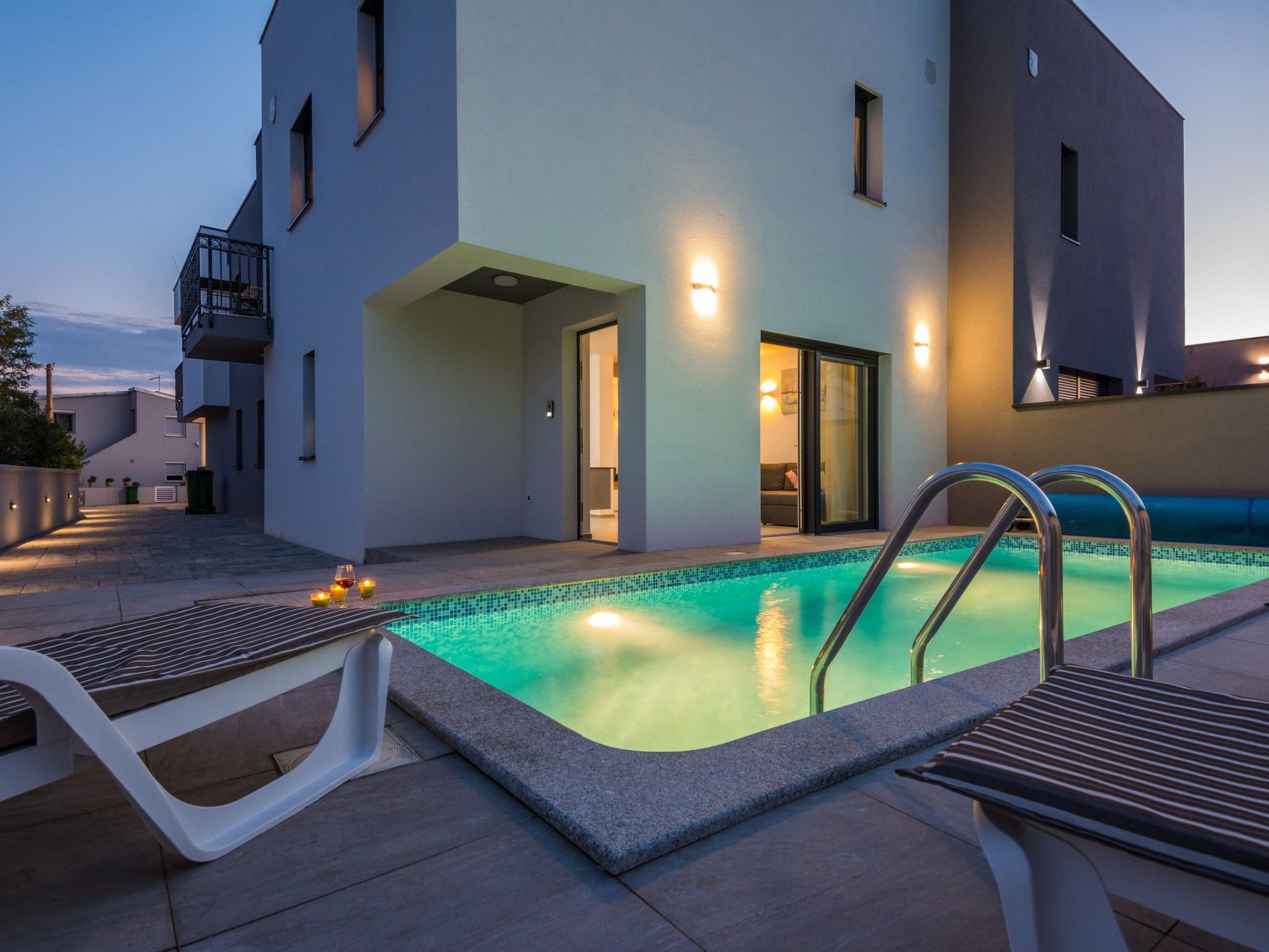 Apartment Spanic 2-Image-tags.info