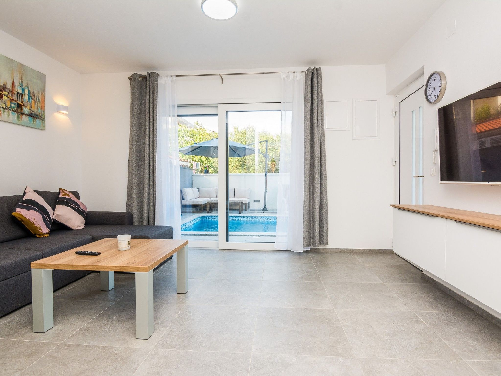 Apartment Spanic 2-Image-tags.info