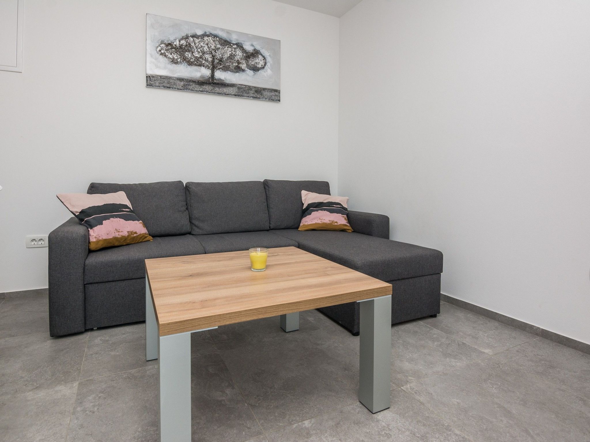 Apartment Spanic 1-Image-tags.info