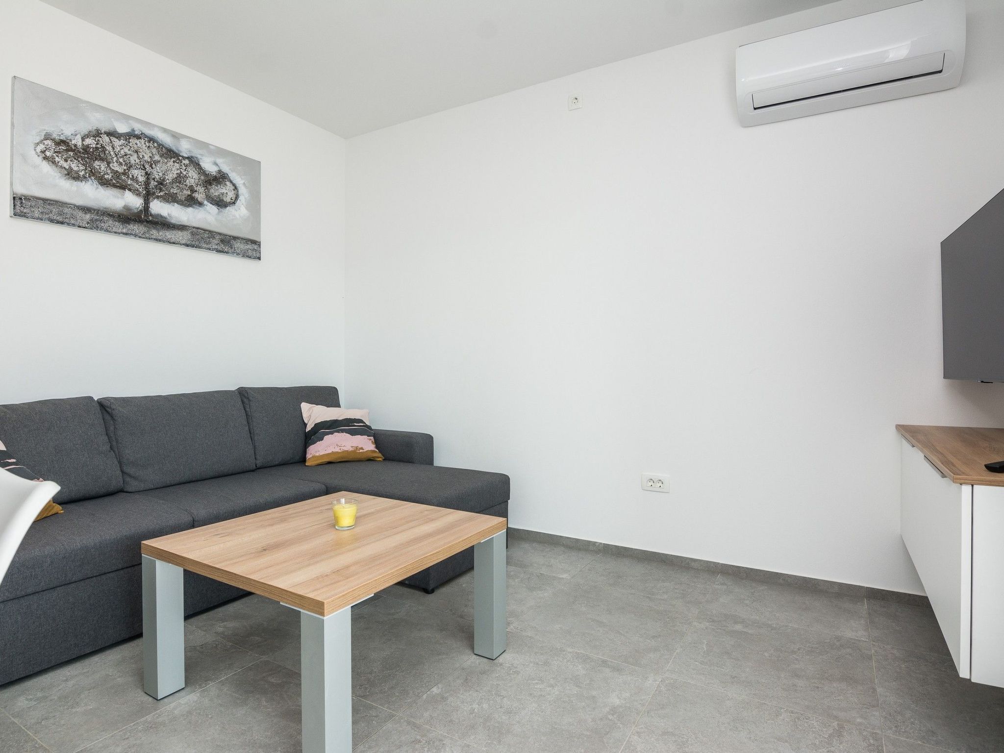 Apartment Spanic 1-Image-tags.info