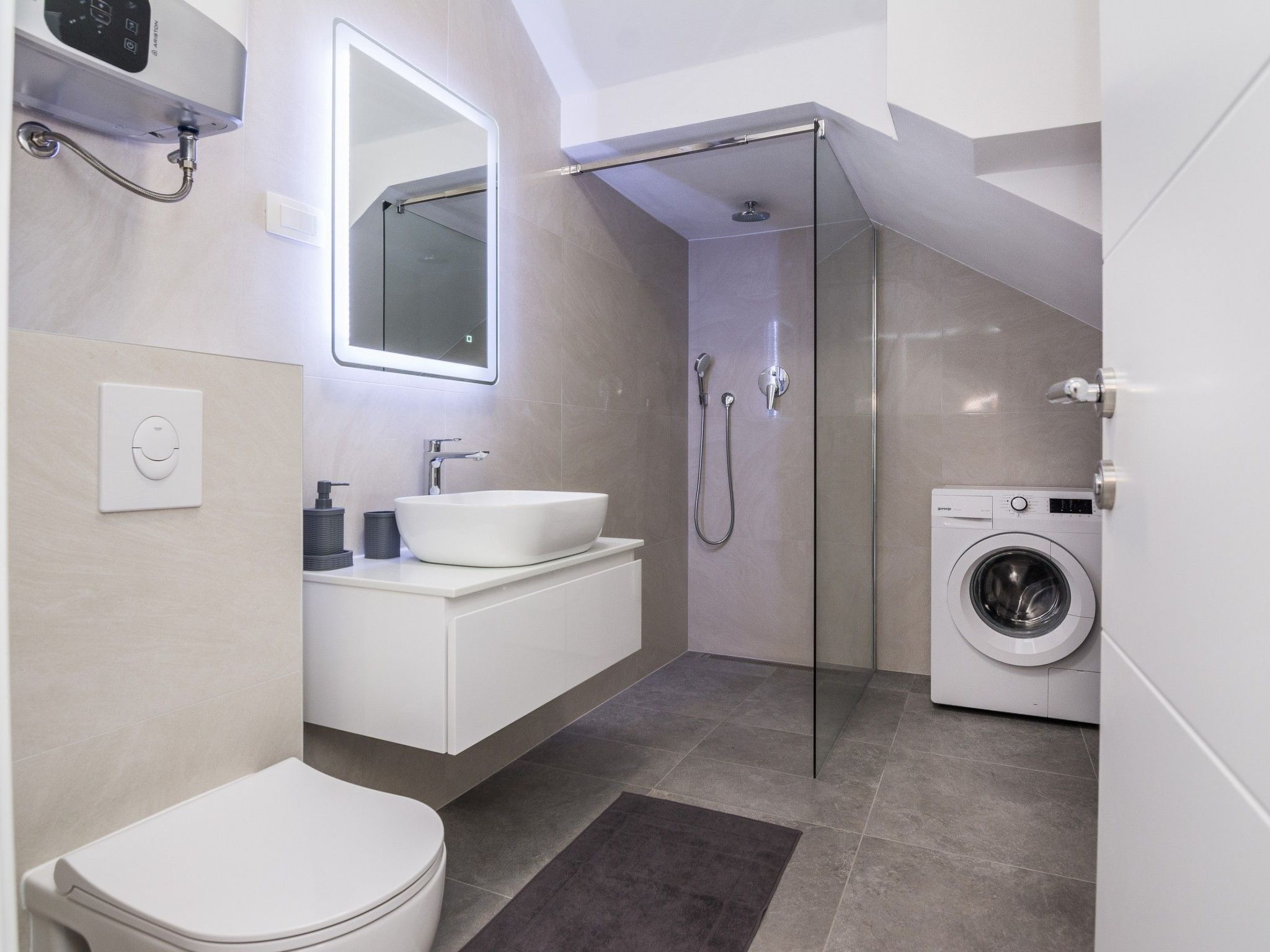 Apartment Spanic 1-Image-tags.info