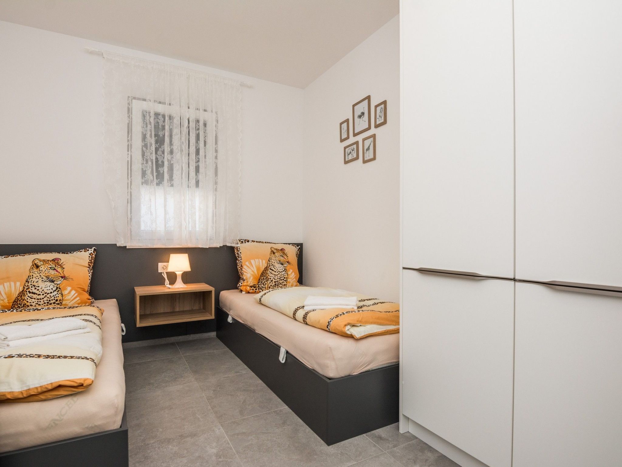 Apartment Spanic 1-Image-tags.info