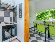 Knus appartement vlakbij zee in Vir, Noord-Dalmatië - thumbnail 3