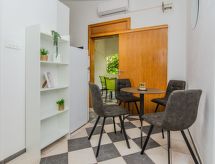 Knus appartement vlakbij zee in Vir, Noord-Dalmatië - thumbnail 4