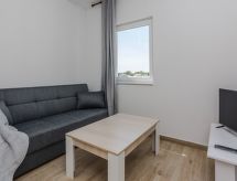 Appartement Budimir 6: Fijn verblijf vlakbij zee in Vir, Noord-Dalmatië - thumbnail 2