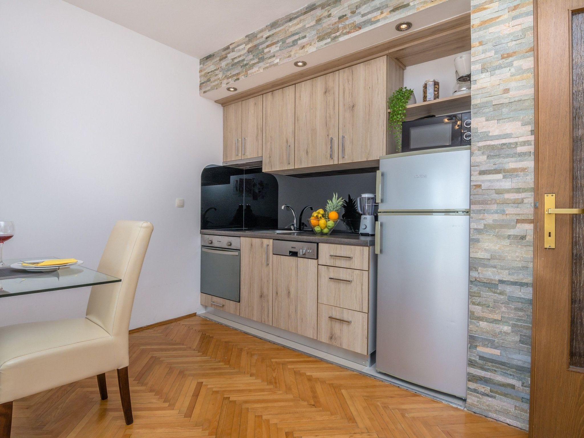 Apartment Radovic Nives-Image-tags.info