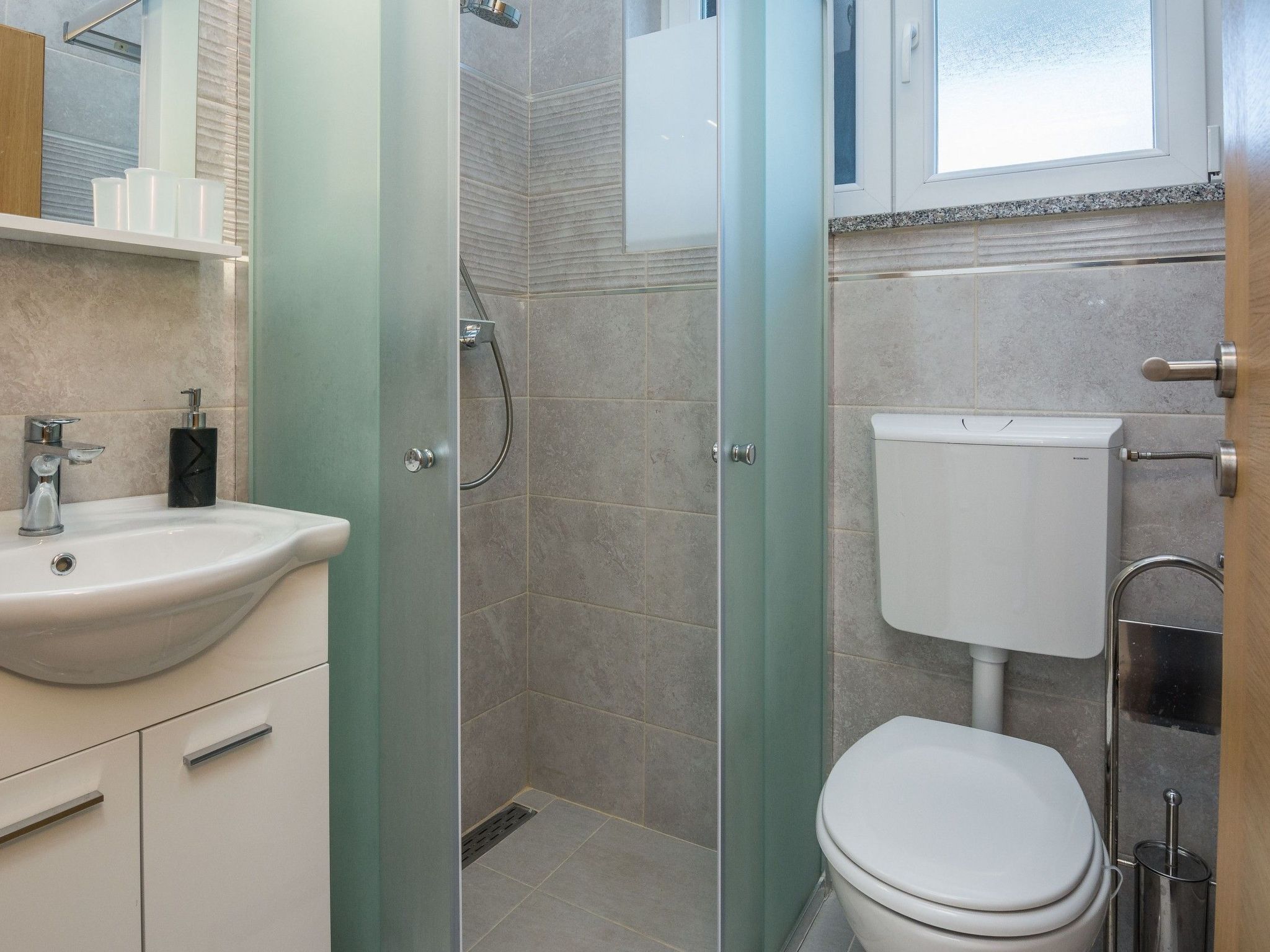 Apartment Liveric 5-Image-tags.info