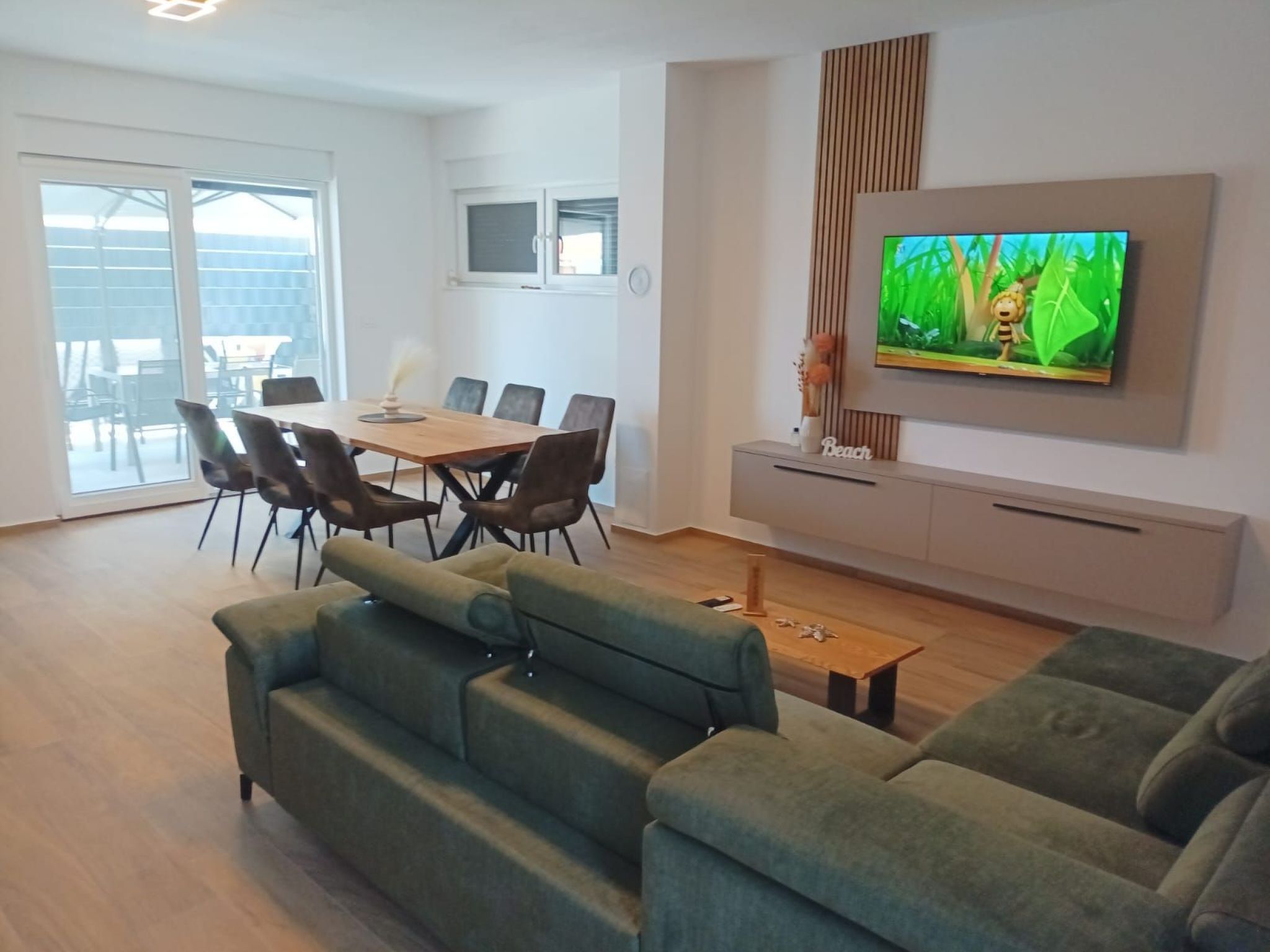 HH Cvetkovic-Image-tags.info