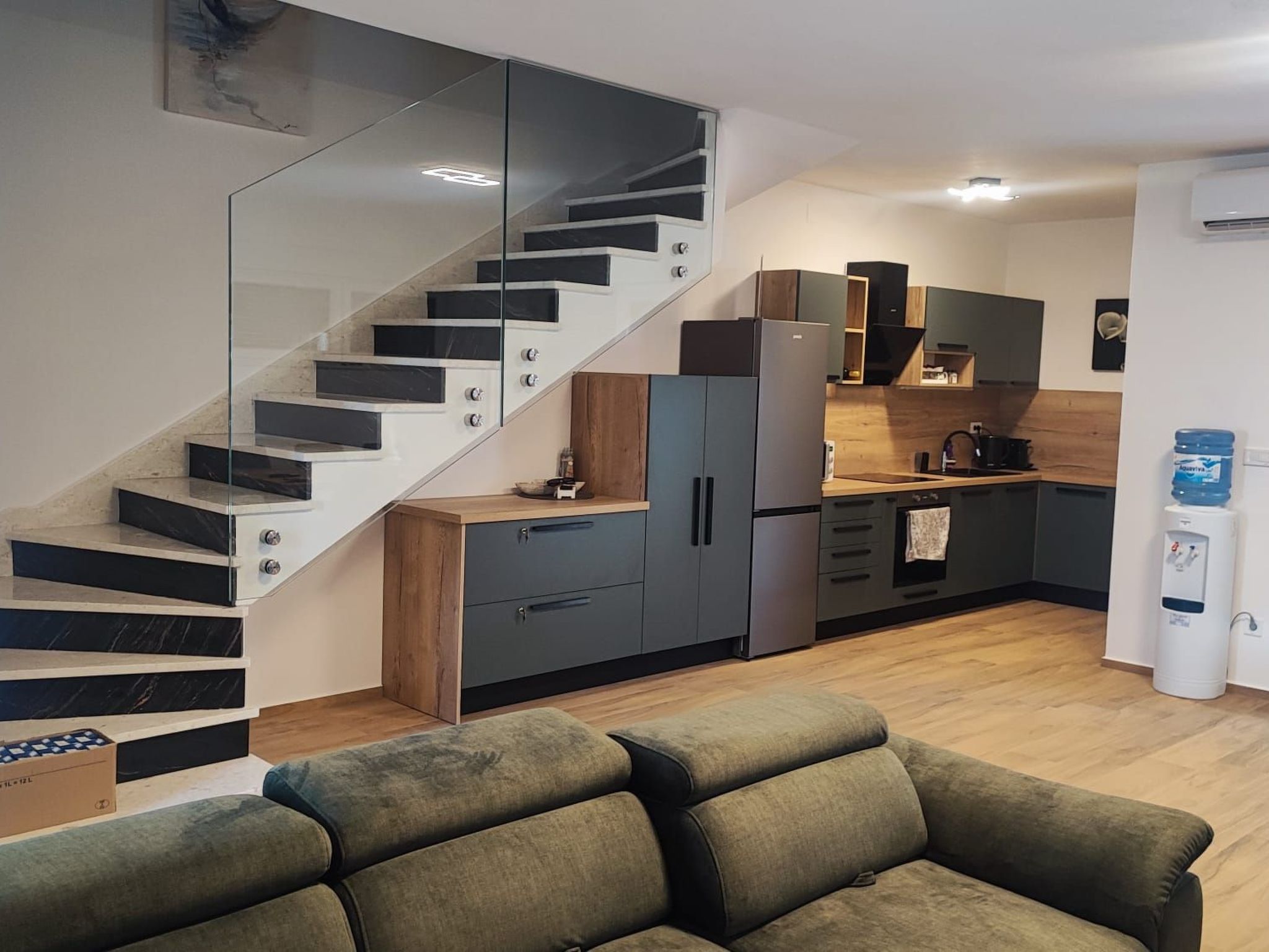 HH Cvetkovic-Image-tags.info