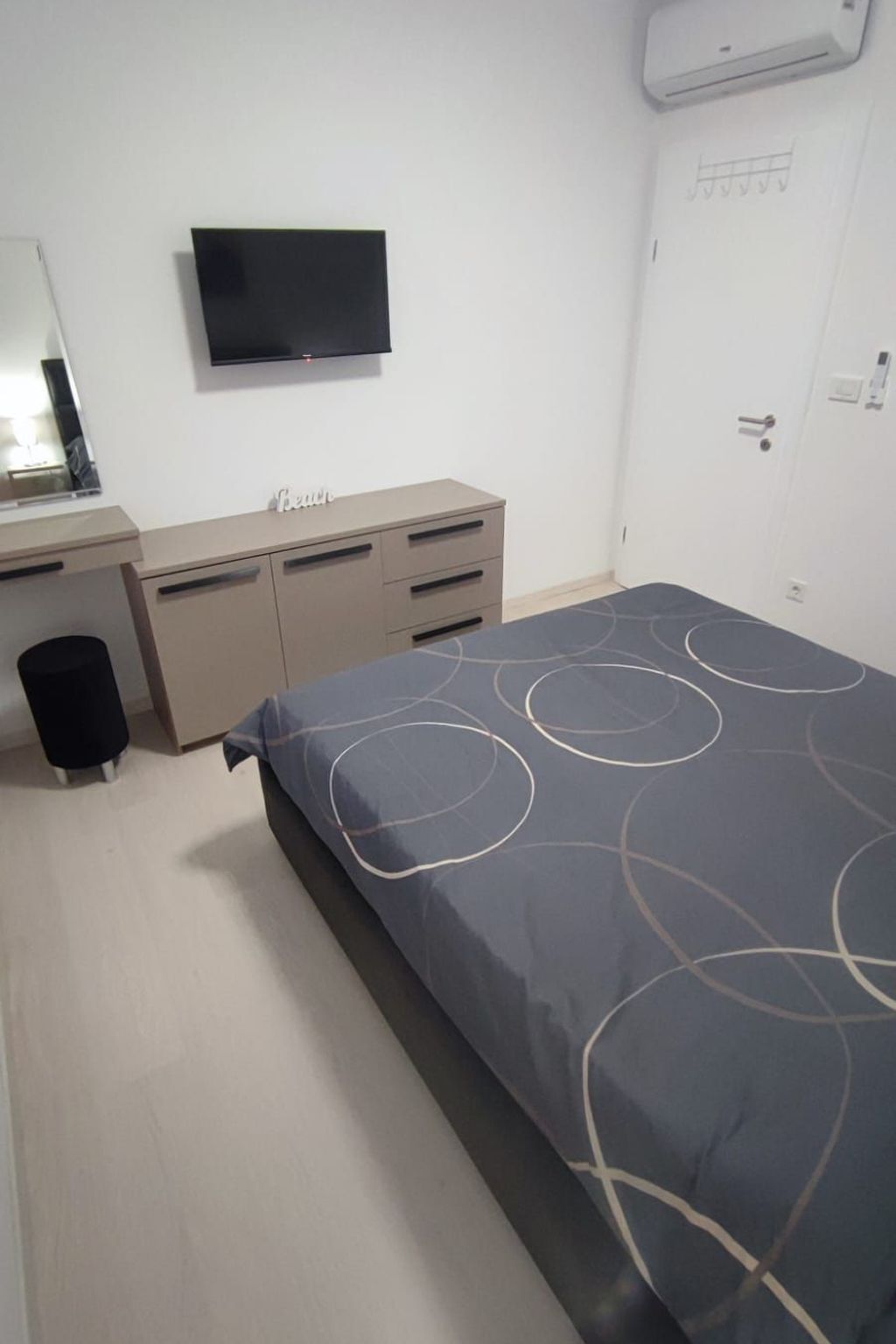 HH Cvetkovic-Image-tags.info