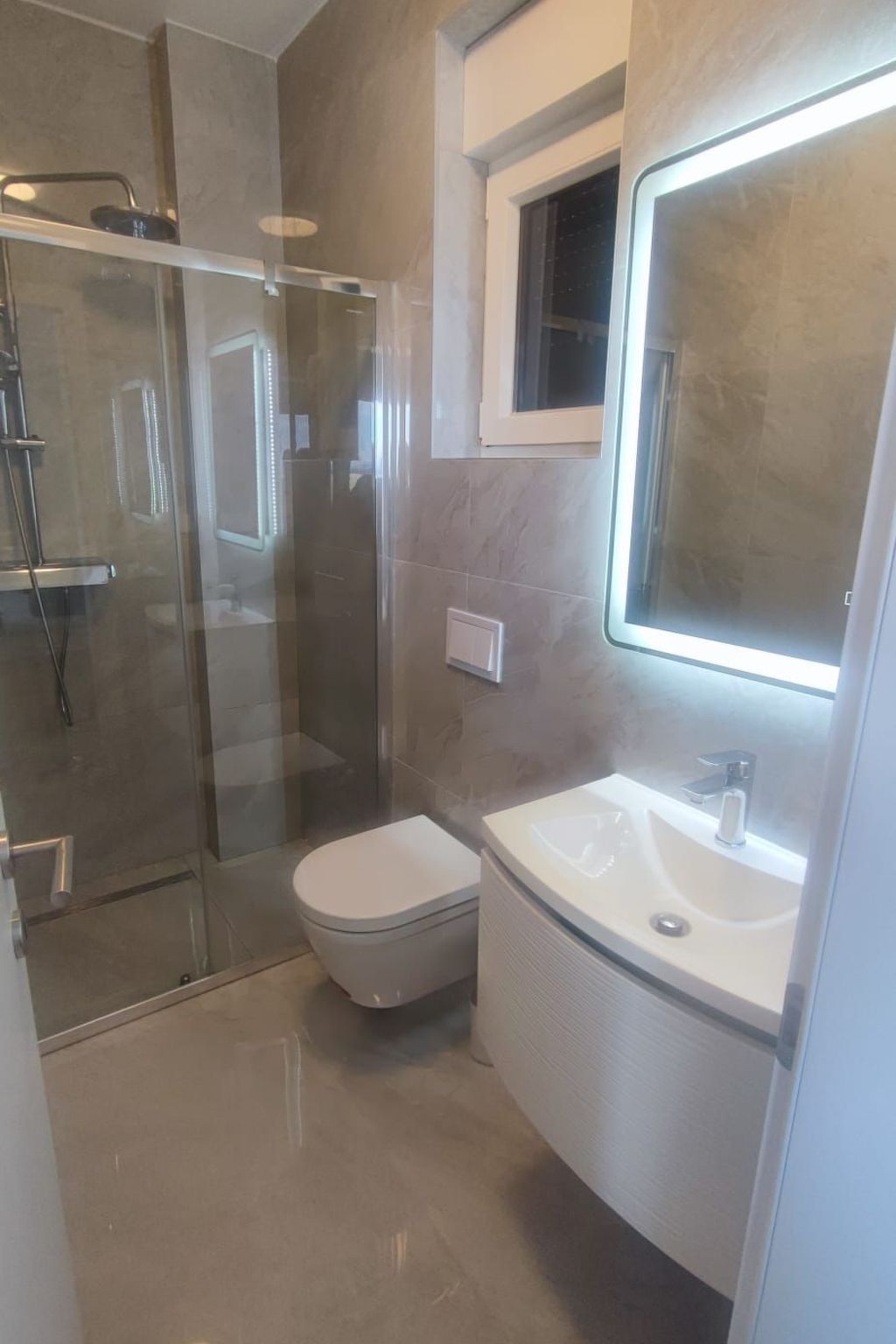 HH Cvetkovic-Image-tags.info