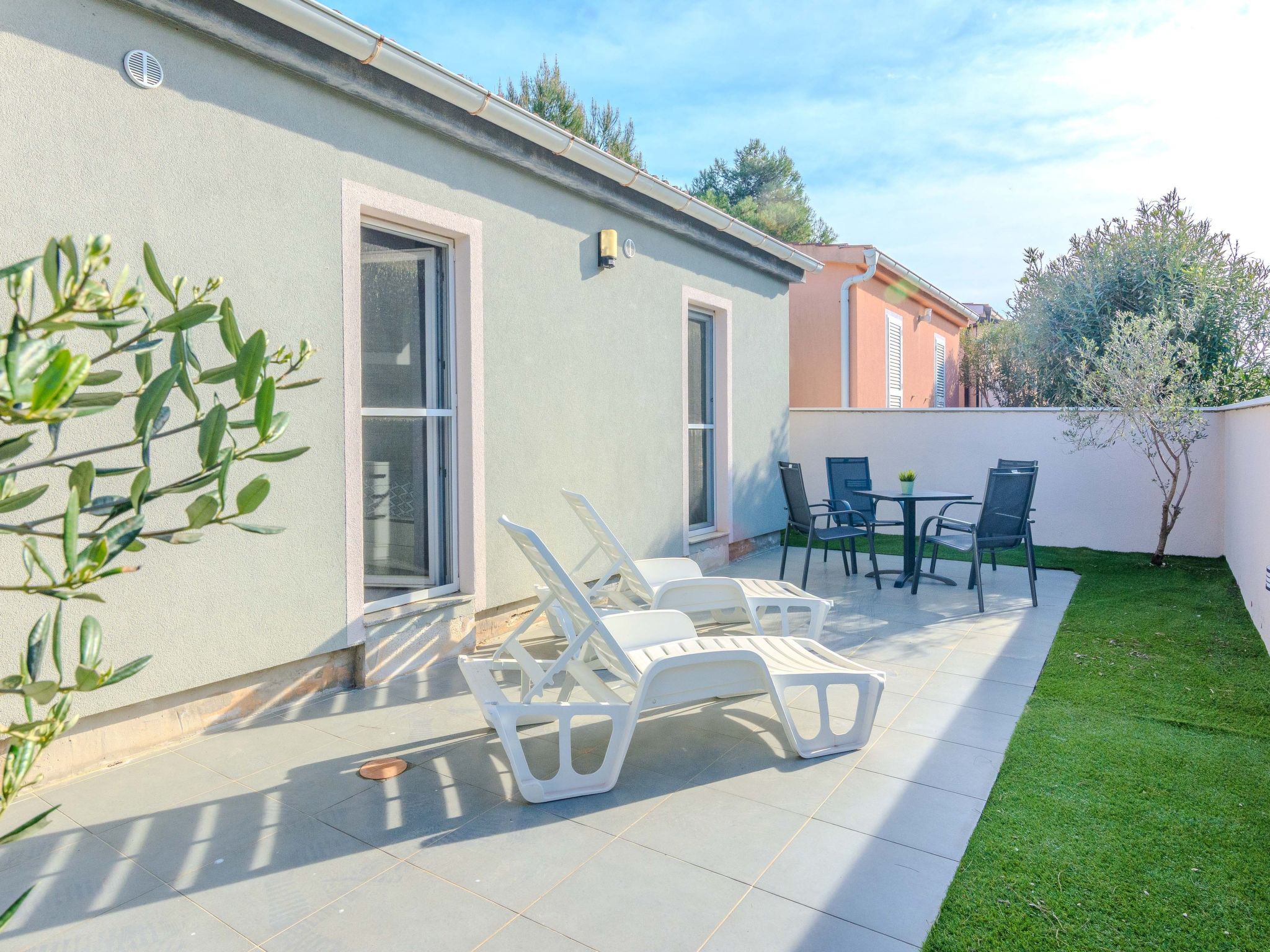 HH Stjepanovic-Image-tags.info