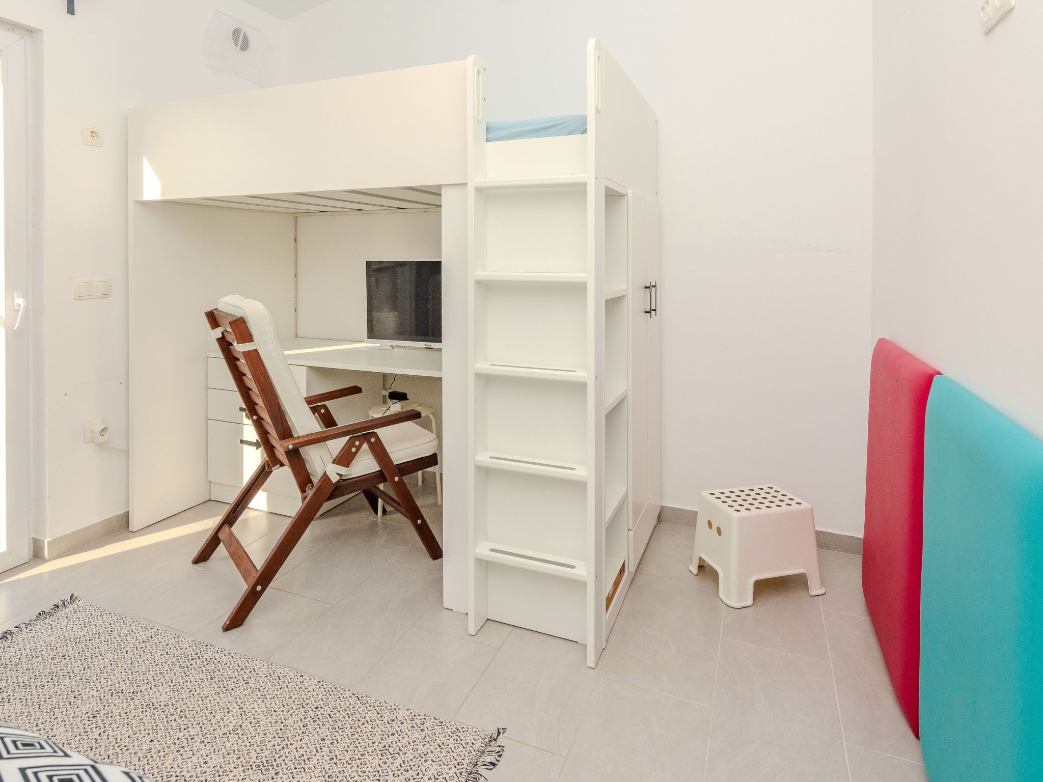 HH Stjepanovic-Image-tags.info