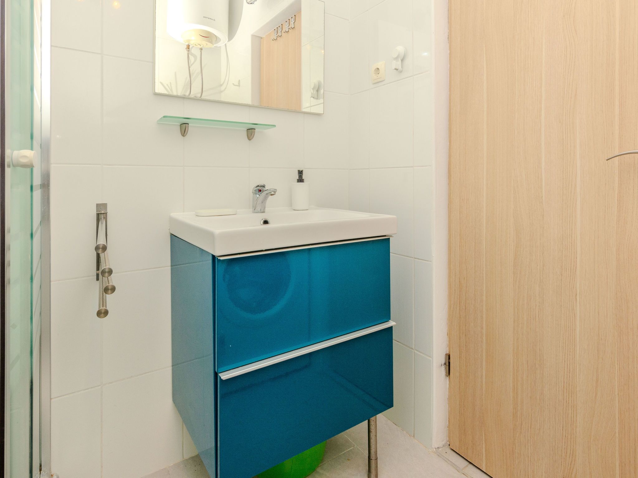 HH Stjepanovic-Image-tags.info