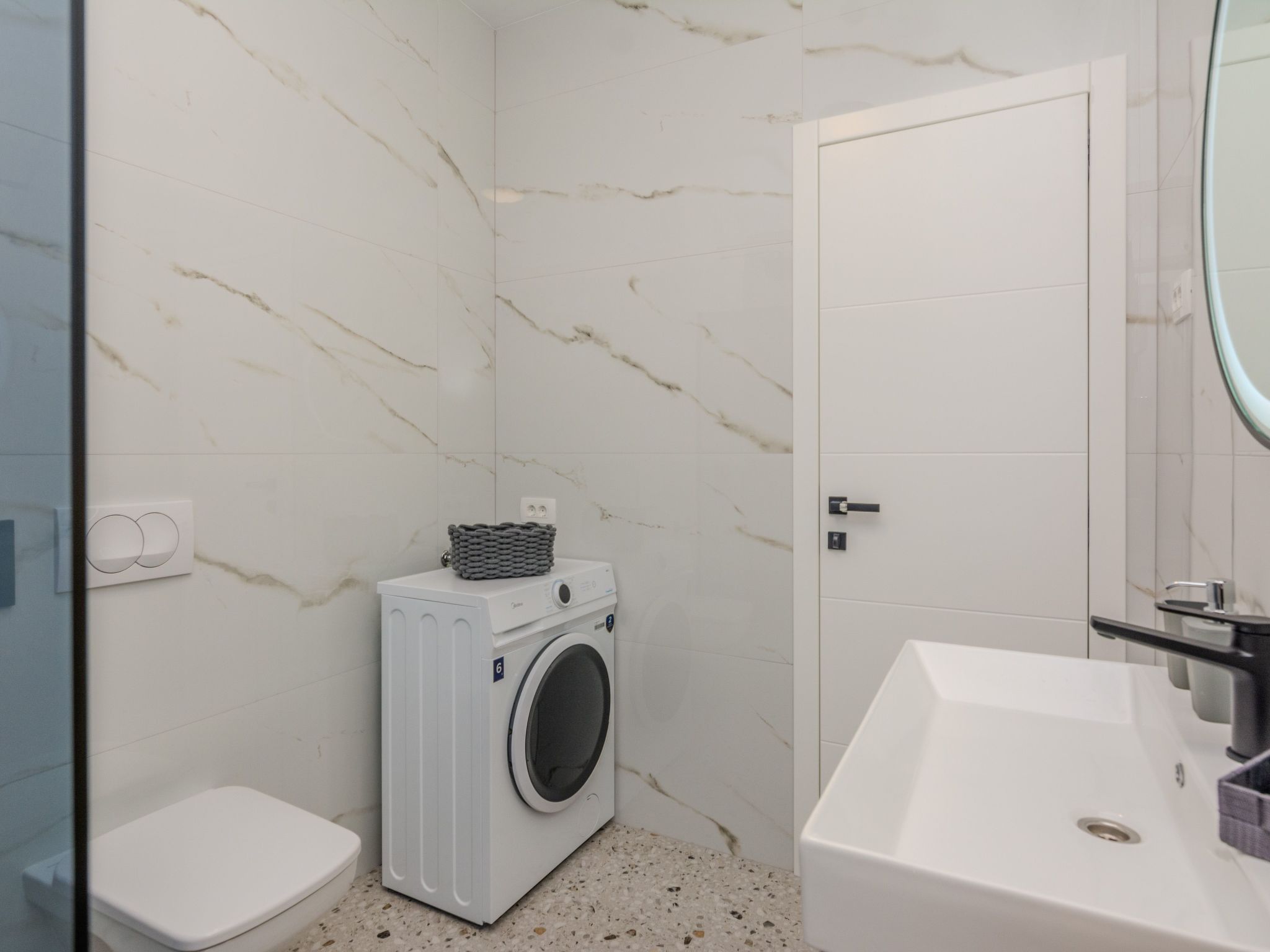 Apartment Fil Cosic 2-Image-tags.info