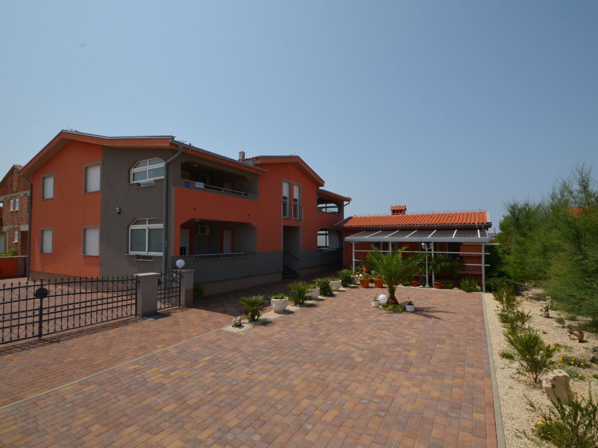 Apartment Komljen 4-Image-tags.info