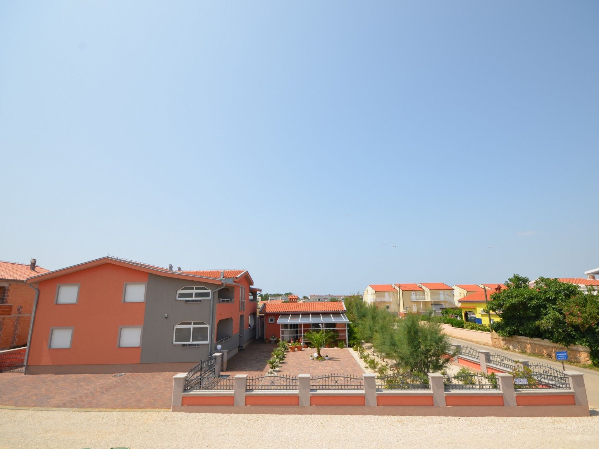 Apartment Komljen 4-Image-tags.info