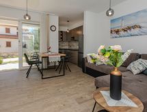 Apartment Mutak