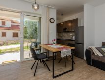 Apartment Mutak