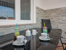 Appartement Wenig: Gezellig vakantieverblijf op 450m van zee in Vir - thumbnail 2