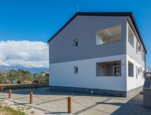 Apartment Pejakovic 4