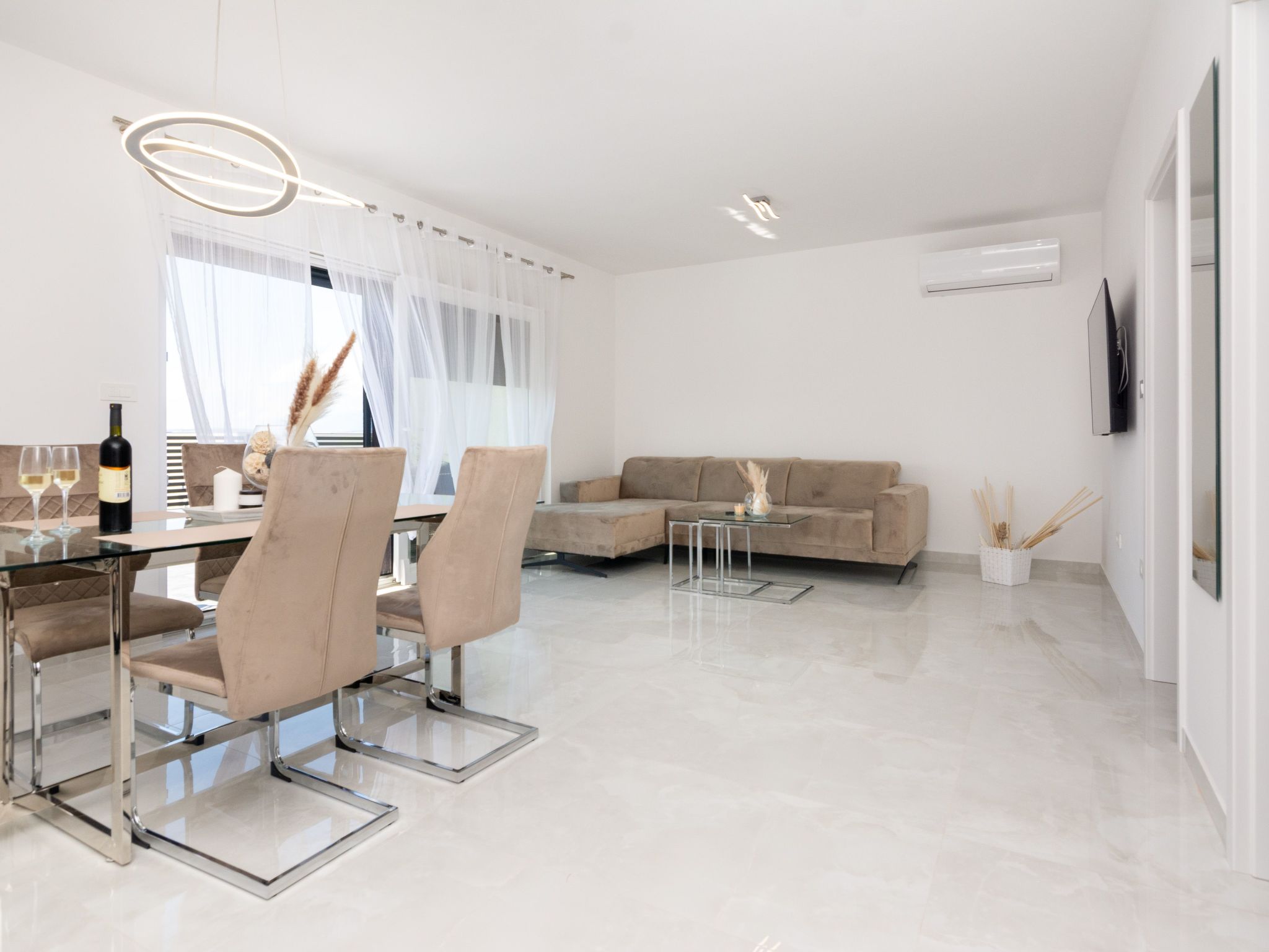 Apartment Beric-Image-tags.info