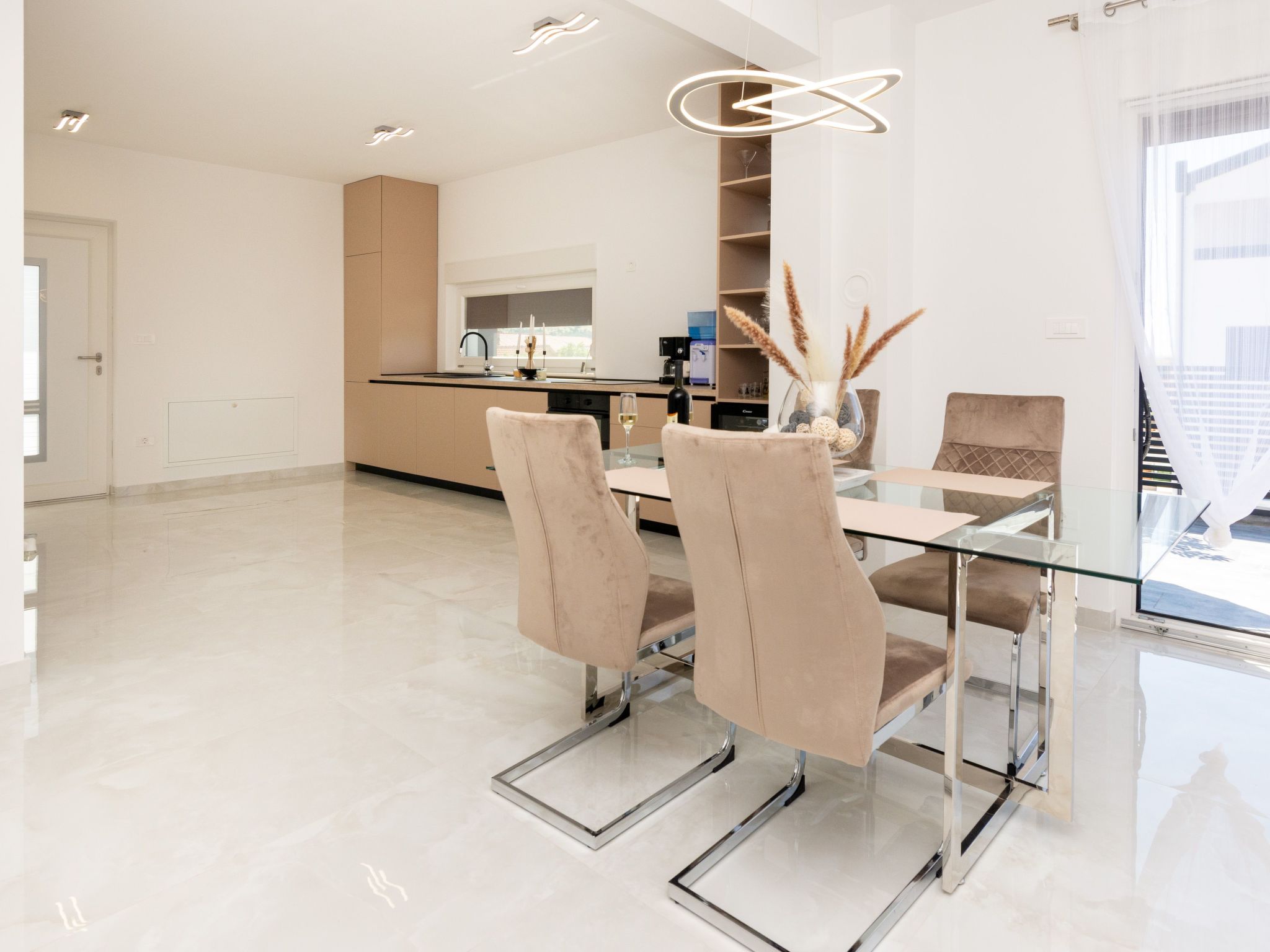 Apartment Beric-Image-tags.info