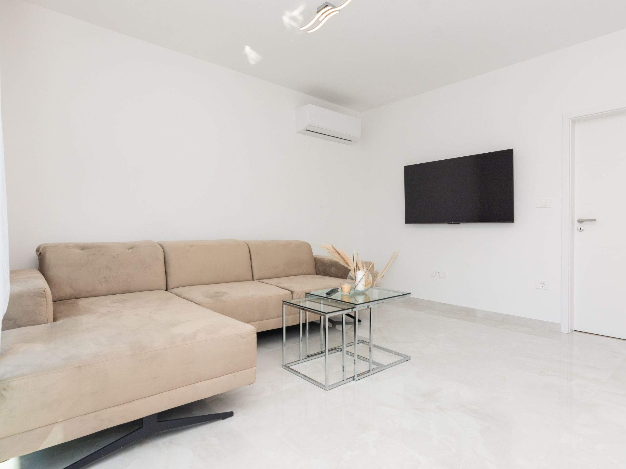 Apartment Beric-Image-tags.info