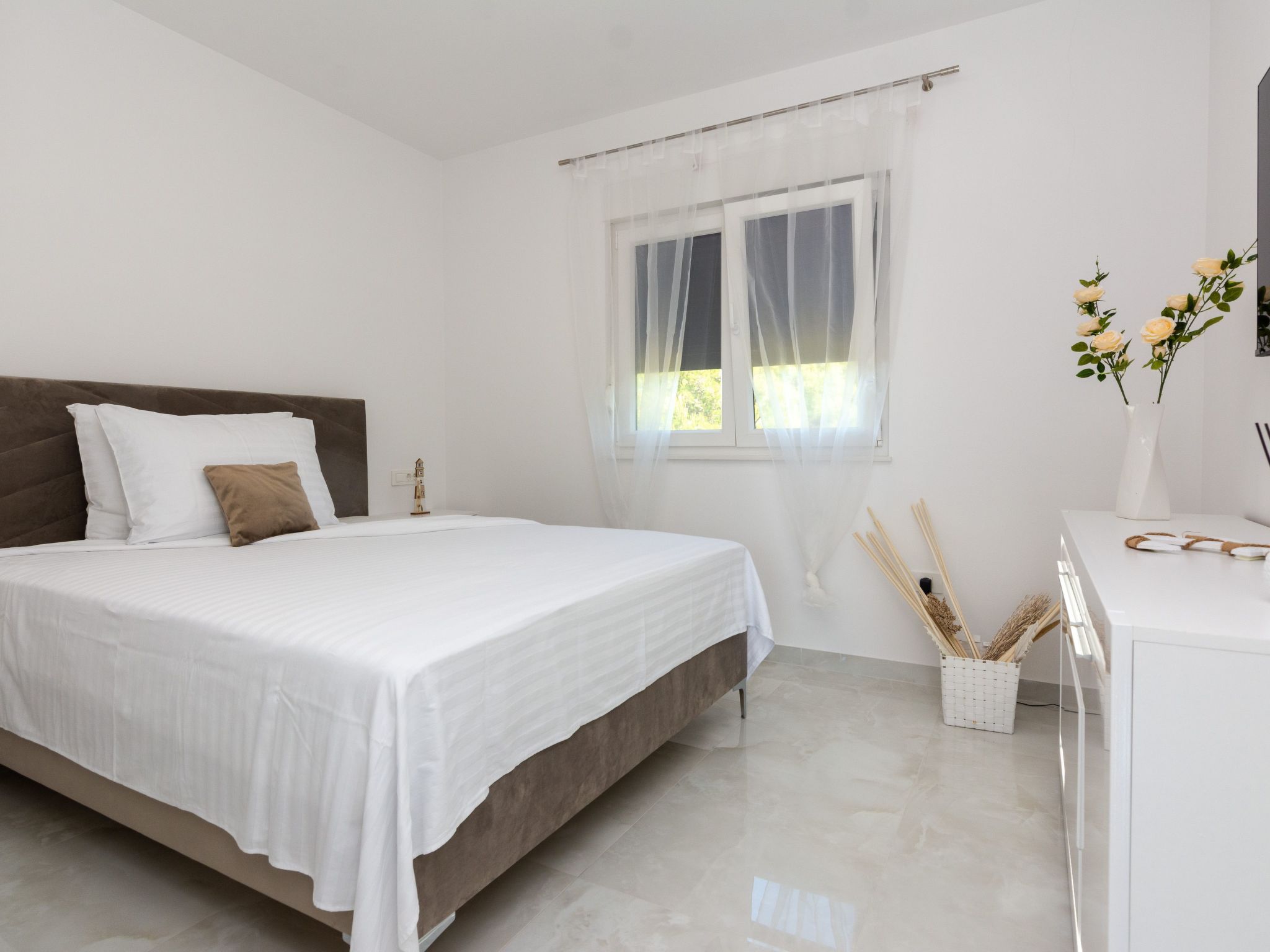 Apartment Beric-Image-tags.info