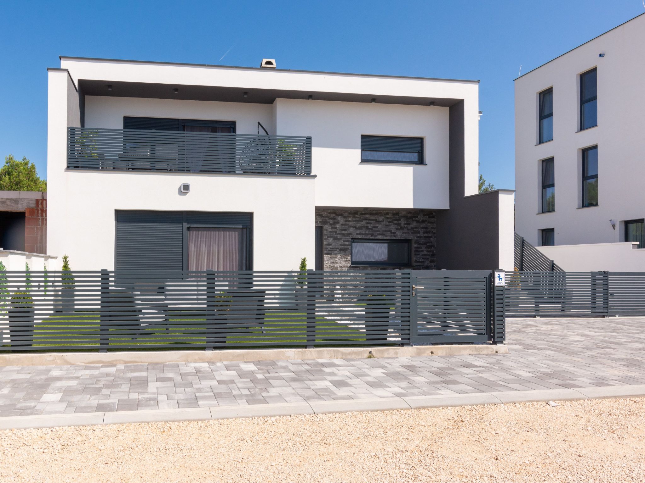 Apartment Beric-Image-tags.info