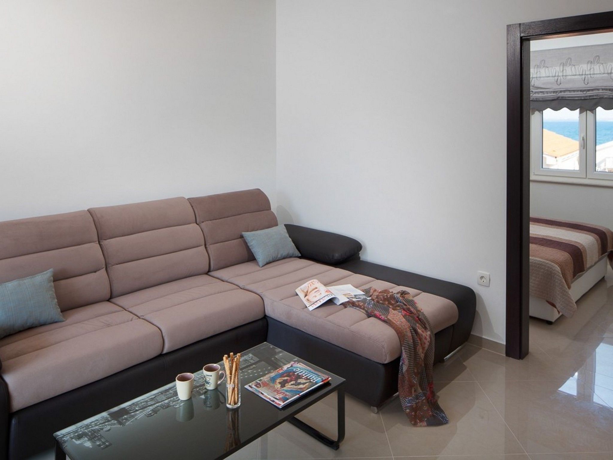 Apartment Vista 3-Image-tags.info