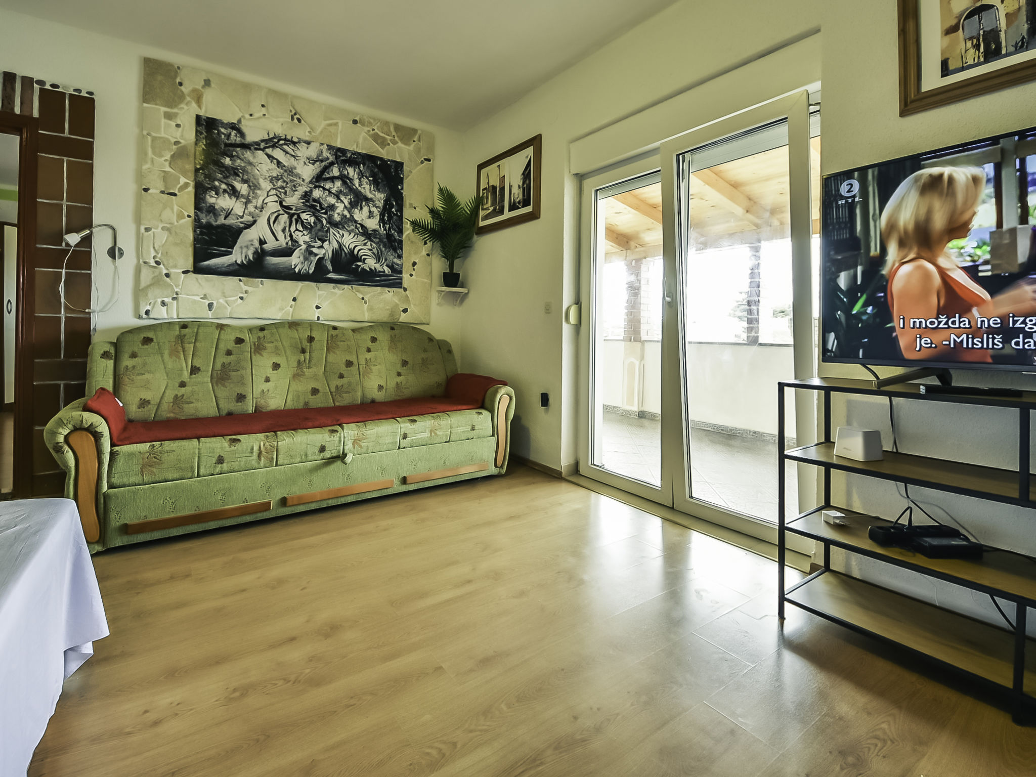 Zonnig appartement aan zee in Privlaka, vlakbij het strand - foto 11