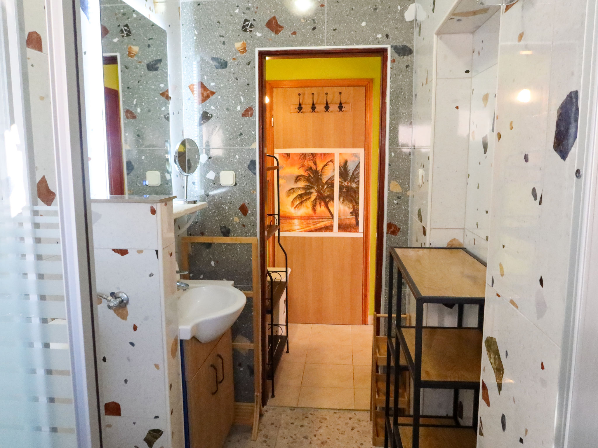 Zonnig appartement aan zee in Privlaka, vlakbij het strand - foto 14