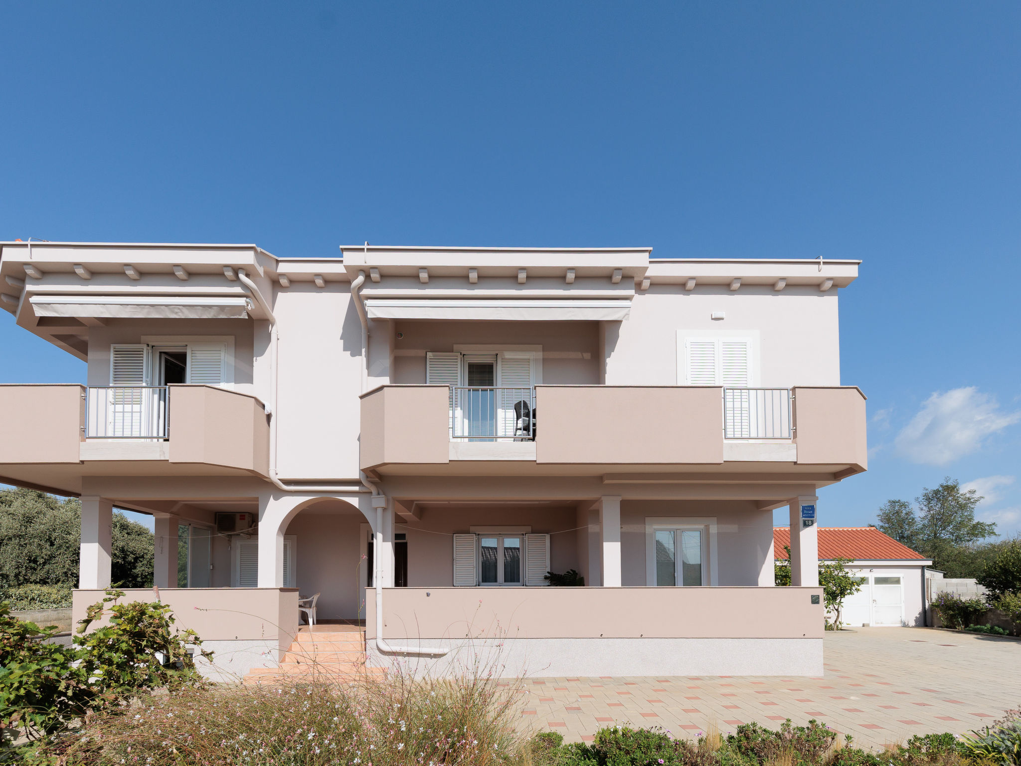 Irena — House (4 of 21)