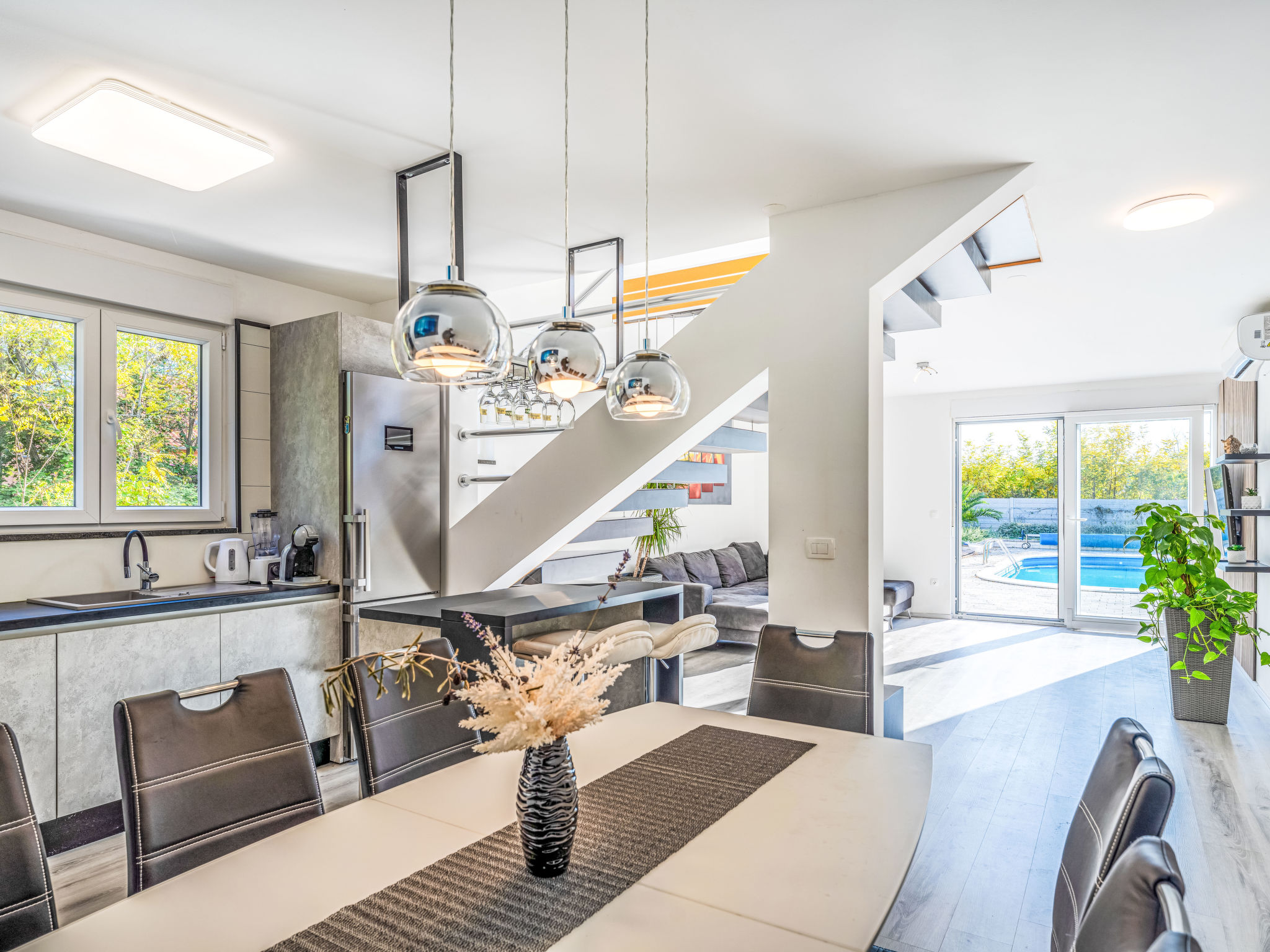 Vrijstaande villa Gabi met verwarmd privézwembad op 1,5 km van strand - foto 3