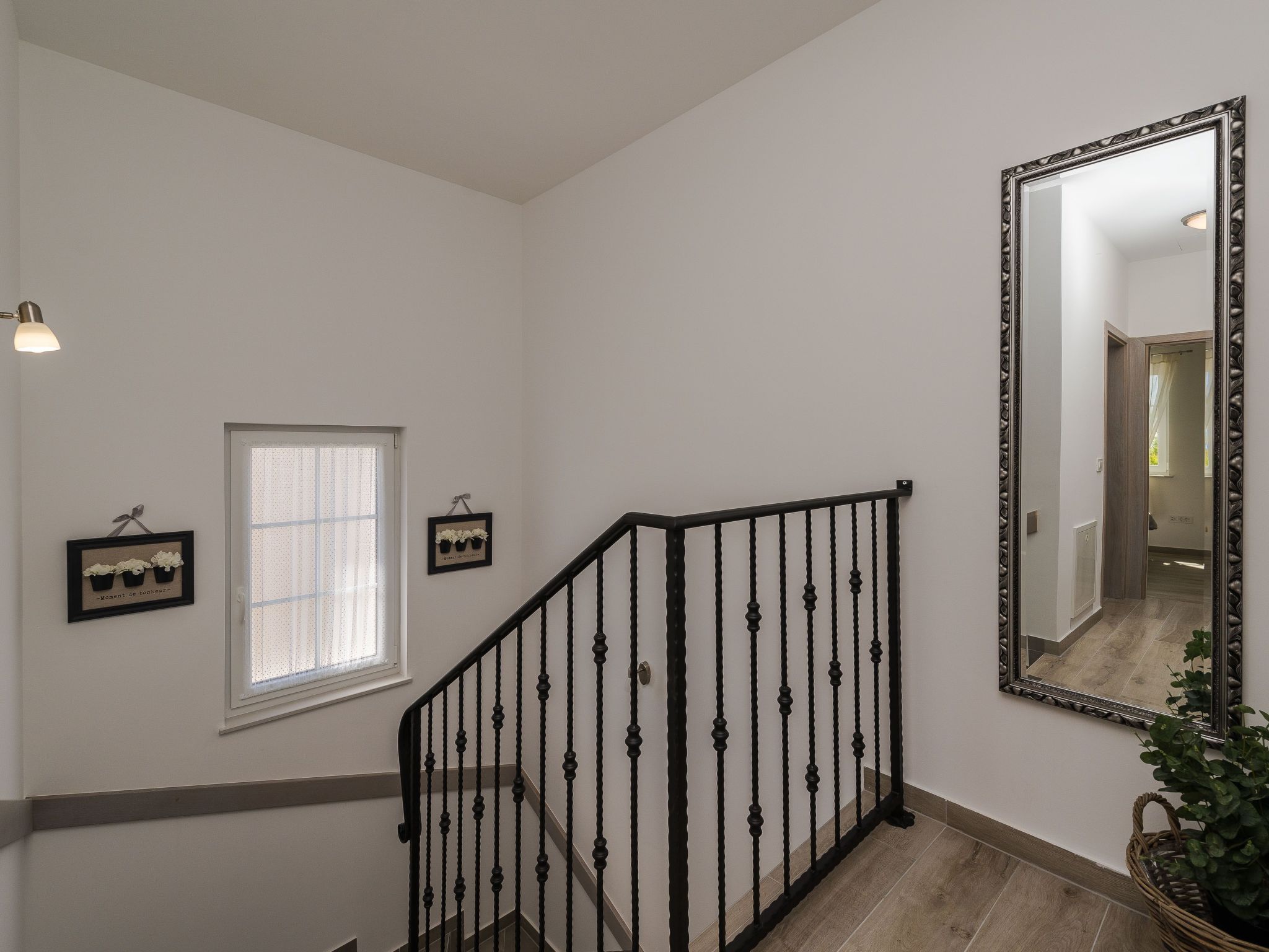 Neue Steinvilla mit beheiztem Pool in Strandnähe-Image-tags.info