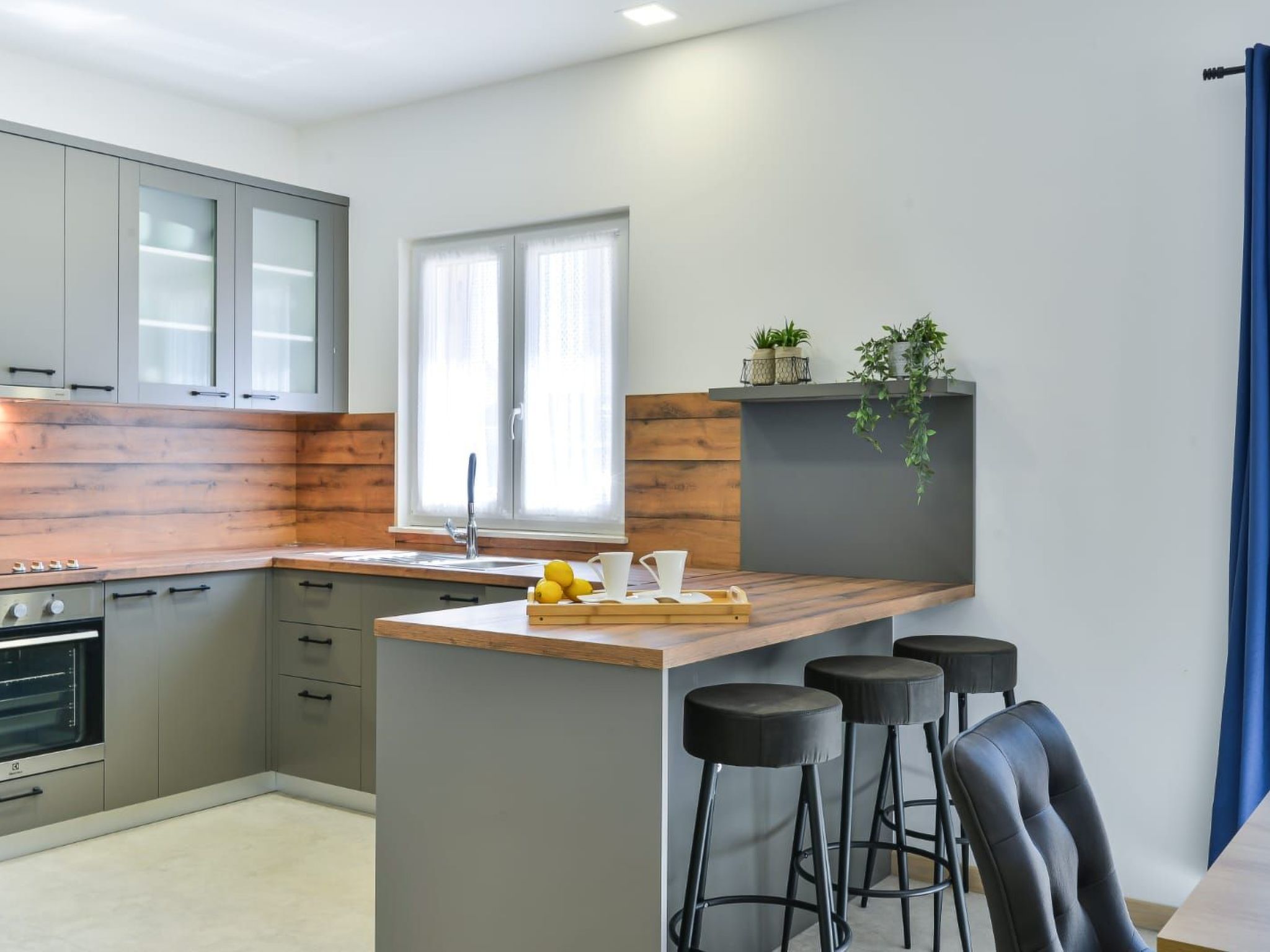 Romantische Villa mit Pool und Sauna, in Strandnähe-Image-tags.info