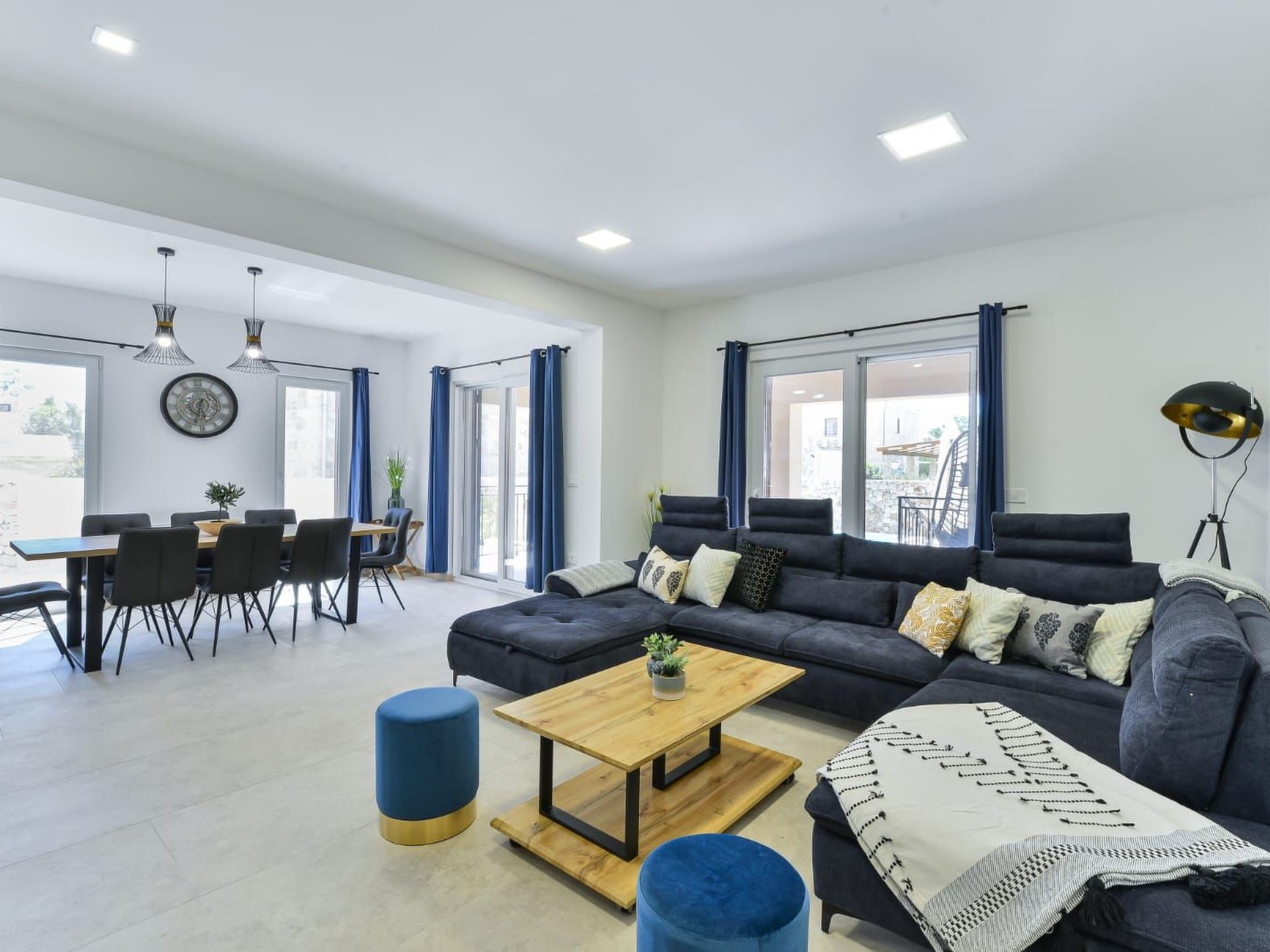 Romantische Villa mit Pool und Sauna, in Strandnähe-Image-tags.info