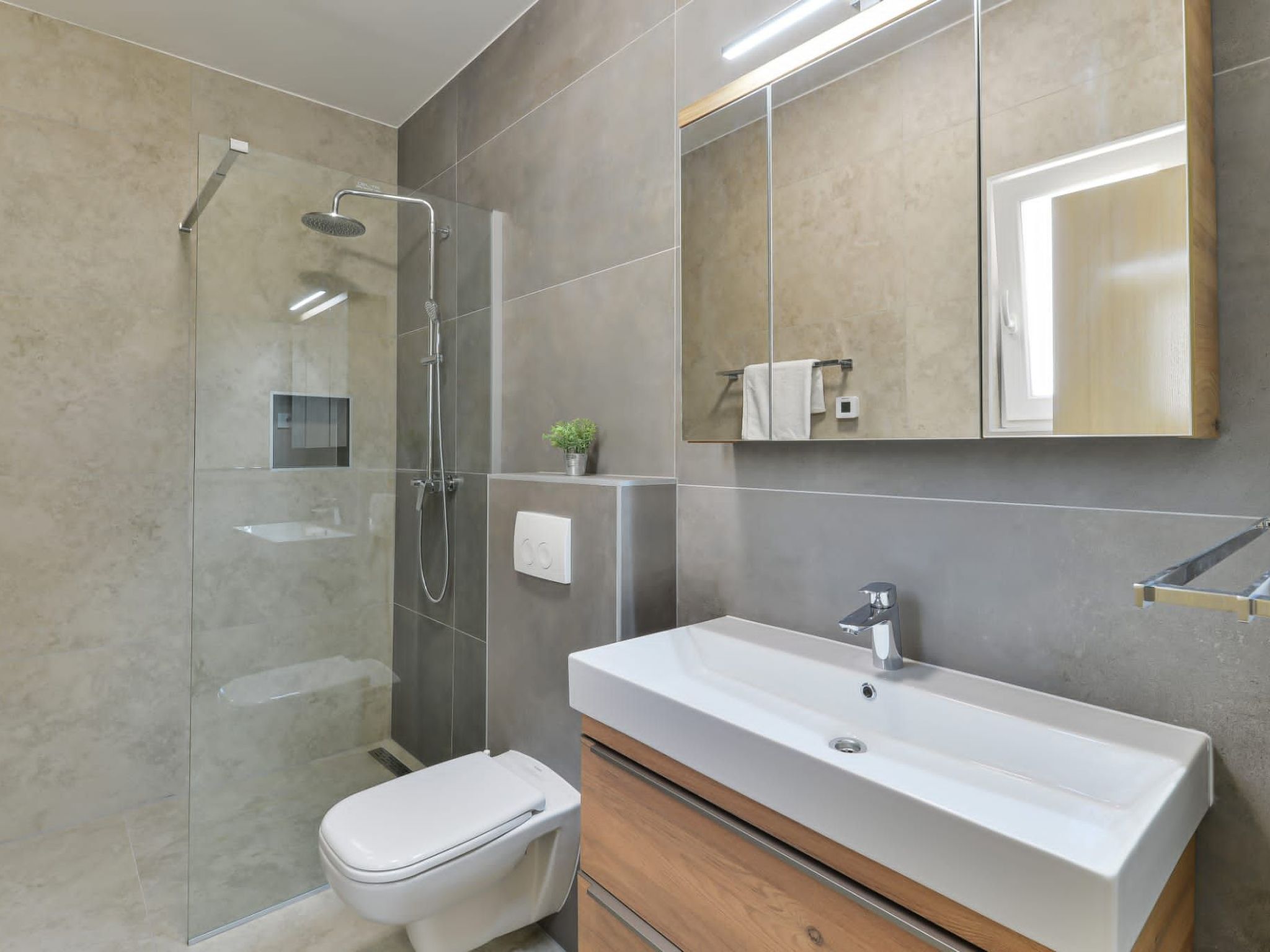 Romantische Villa mit Pool und Sauna, in Strandnähe-Image-tags.info