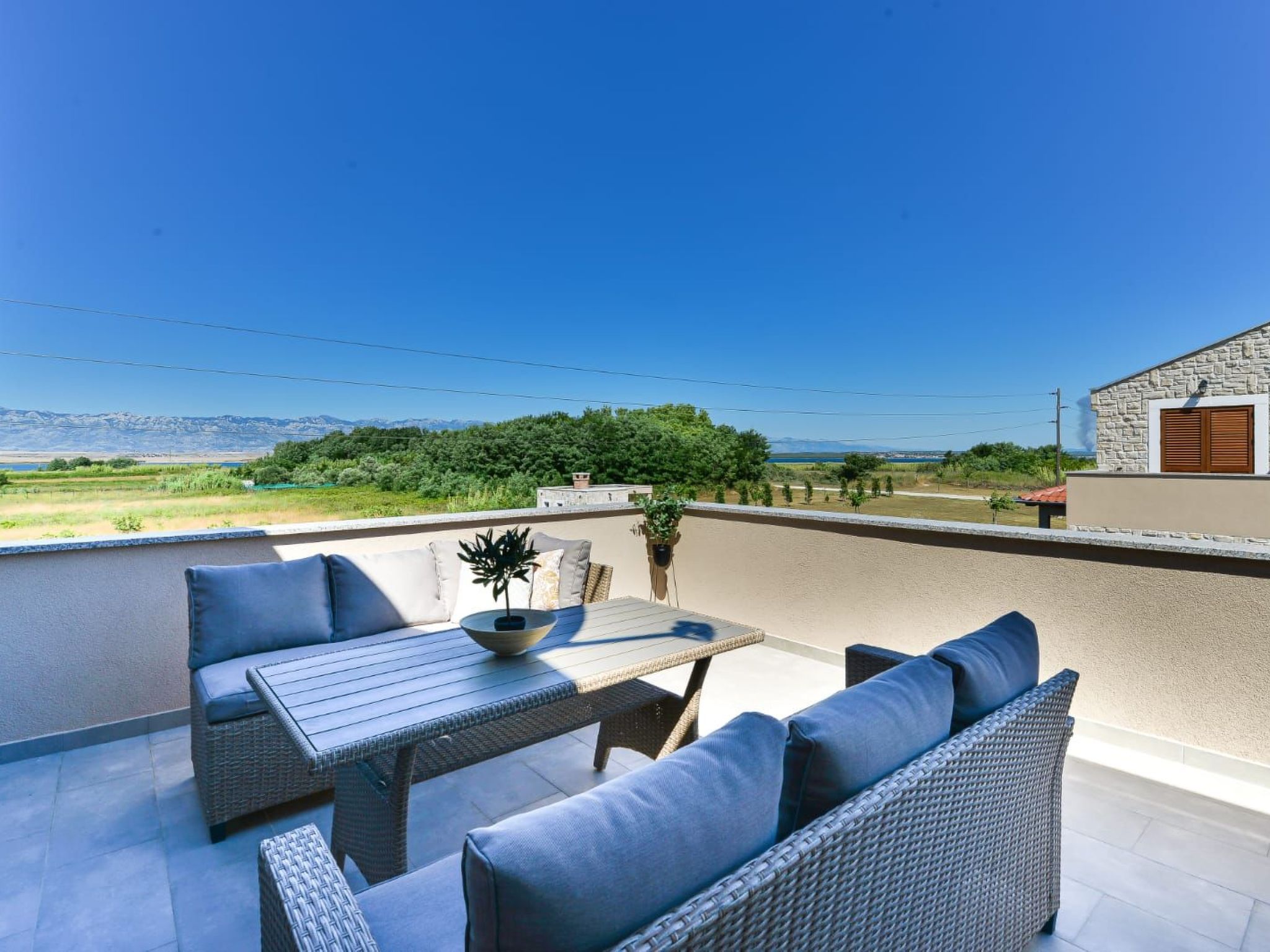 Romantische Villa mit Pool und Sauna, in Strandnähe-Image-tags.info