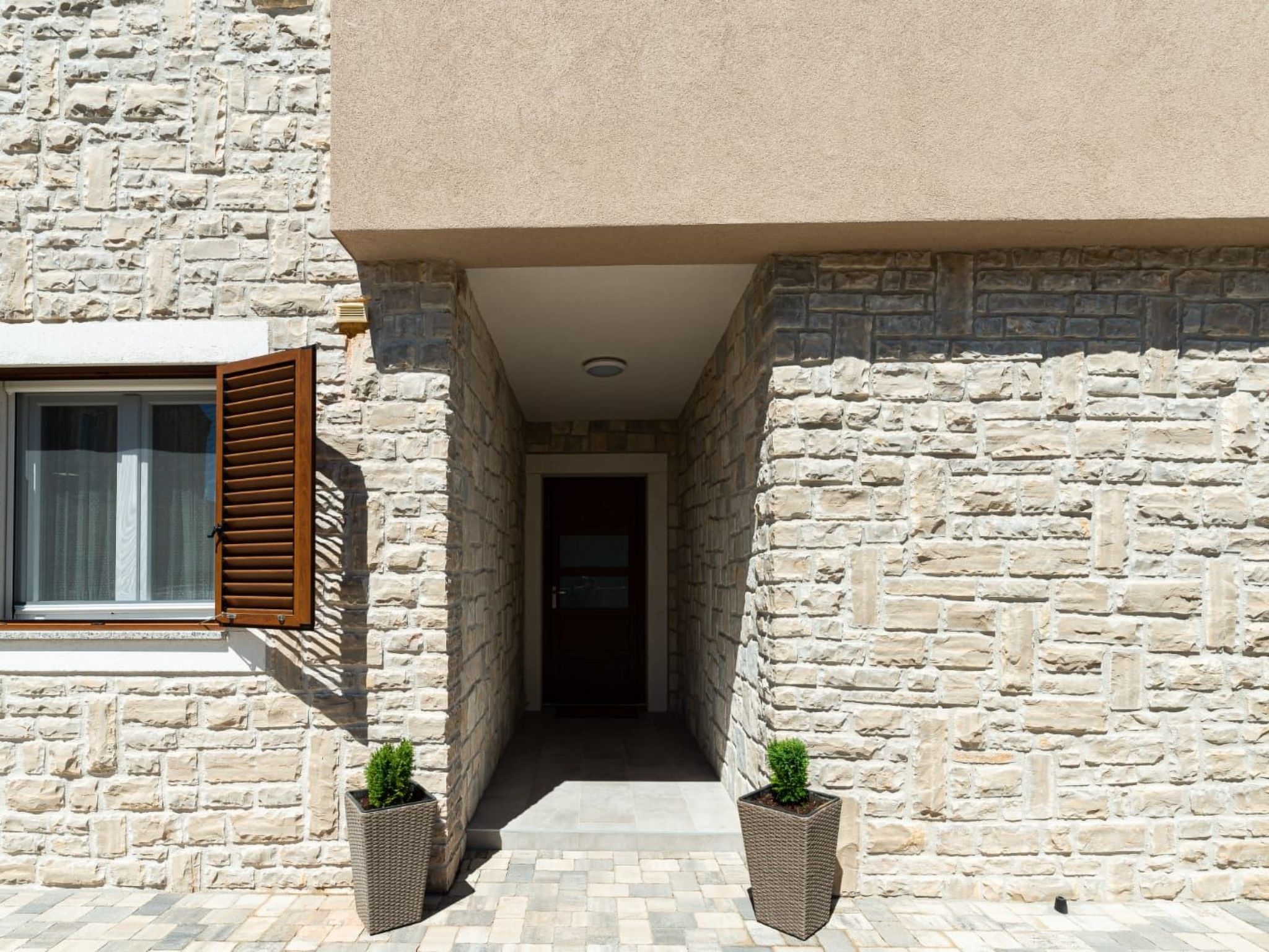 Romantische Villa mit Pool und Sauna, in Strandnähe-Image-tags.info