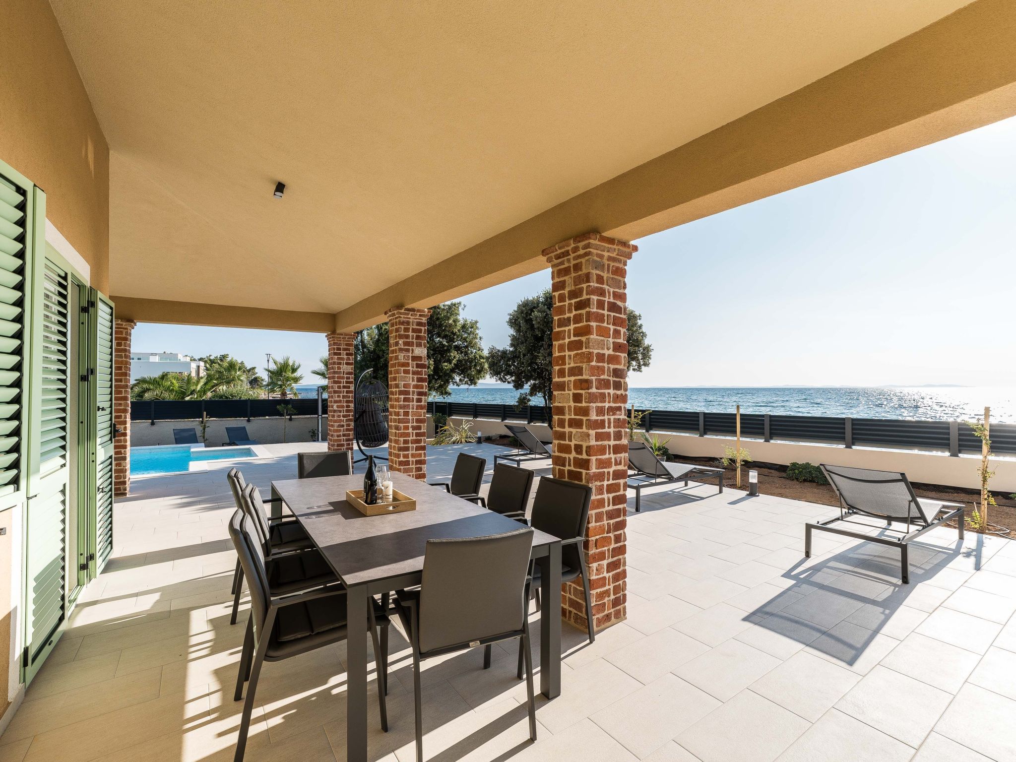 Villa "Mar" am Strand mit beheiztem Pool, Jacuzzi