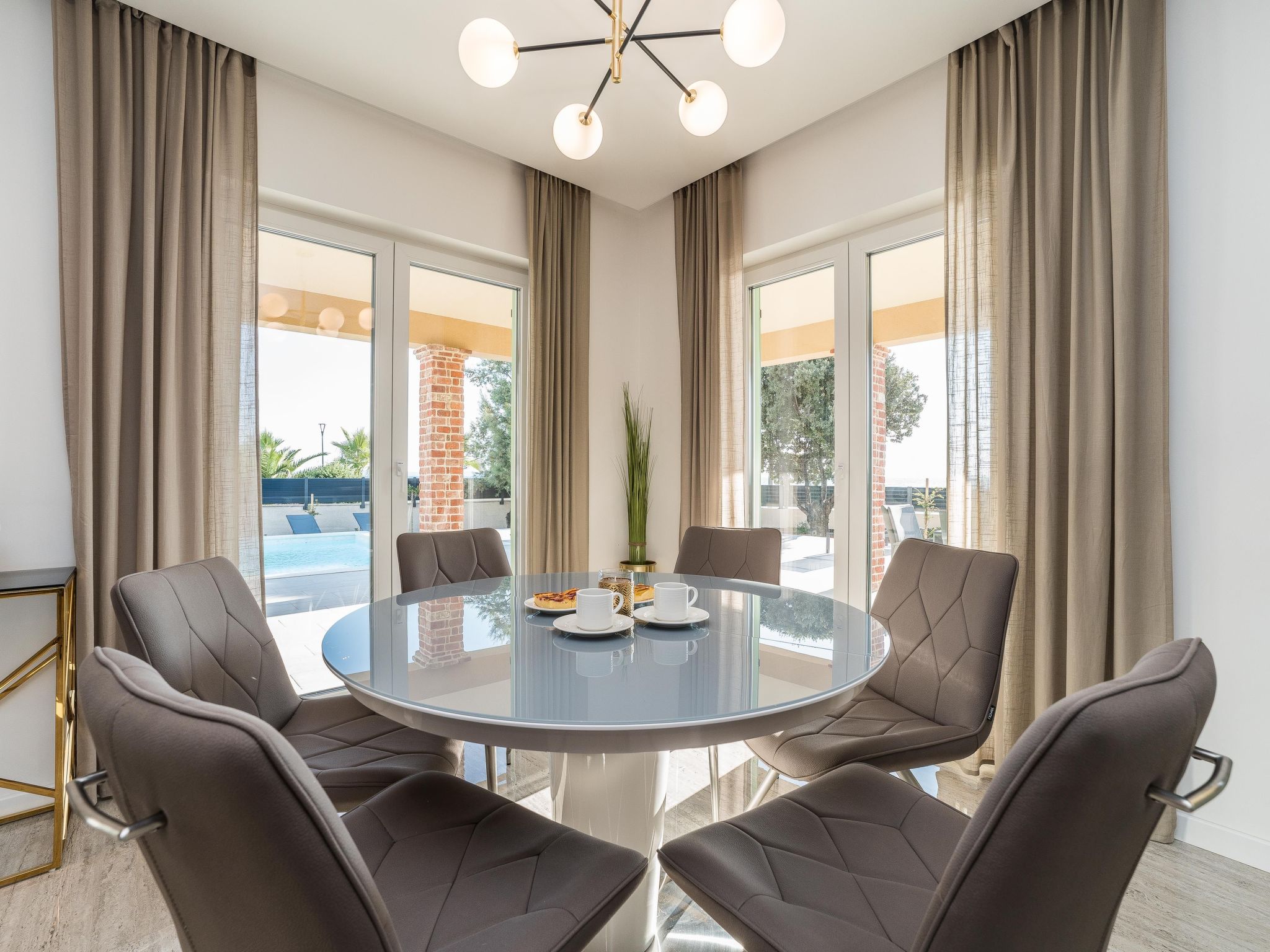 Villa "Mar" am Strand mit beheiztem Pool, Jacuzzi-Image-tags.info