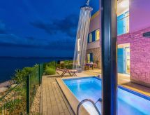 Villa Miri Jasmine: Direct aan zee in Privlaka voor 10 personen - thumbnail 1