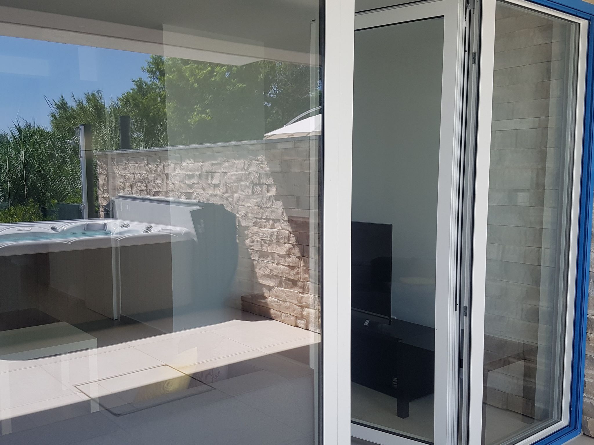 Ferienvilla "Miri Palme" mit Whirlpool-Draußen