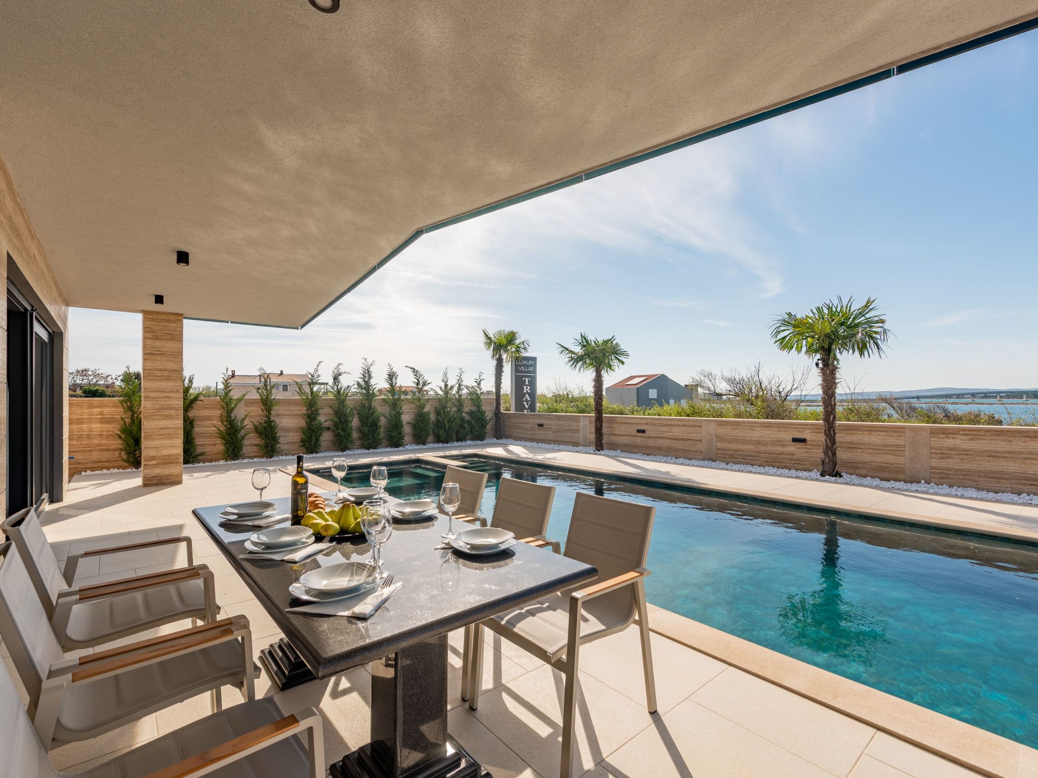 Villa Travera 1-Image-tags.info