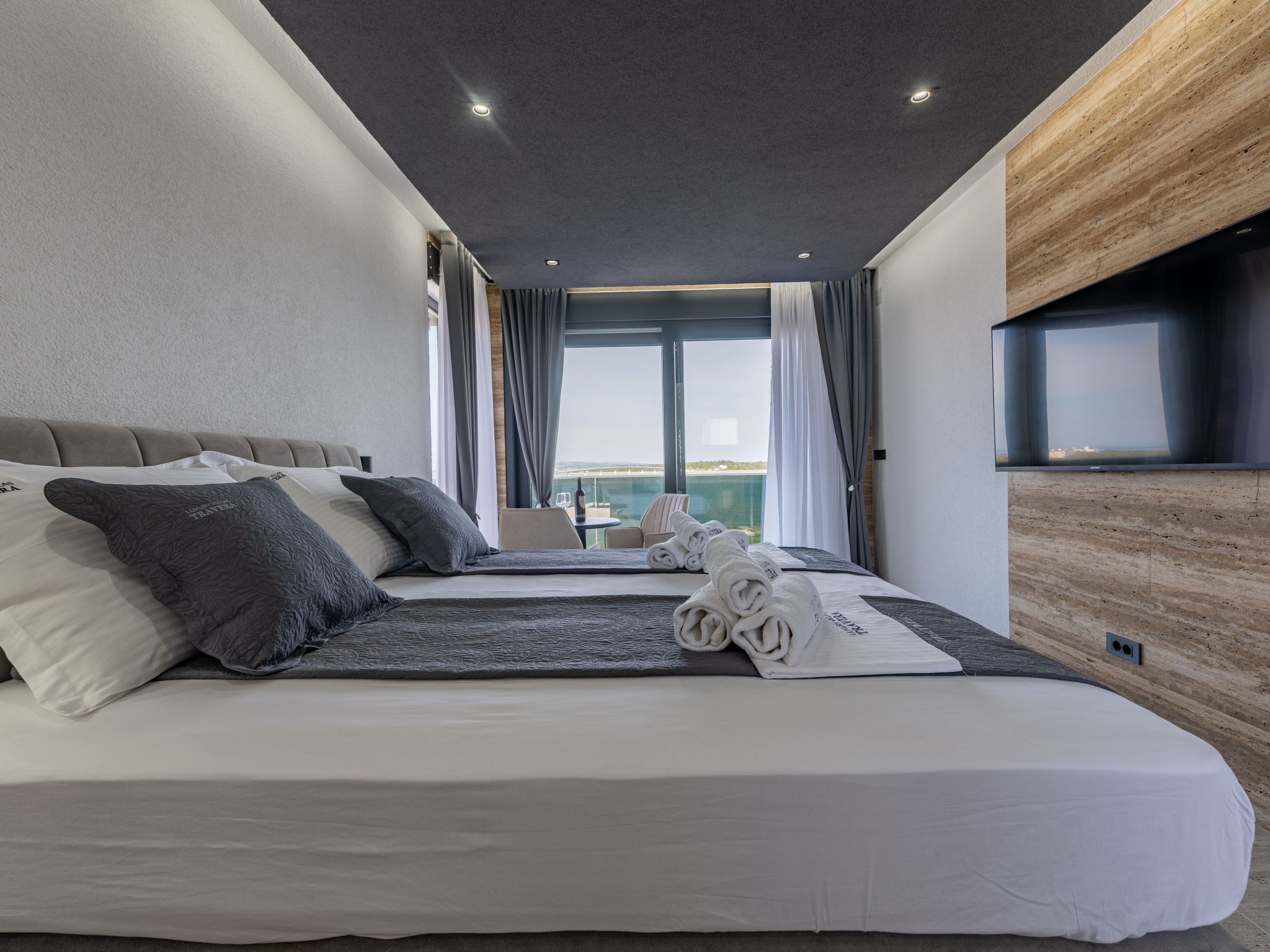 Villa Travera 1-Image-tags.info